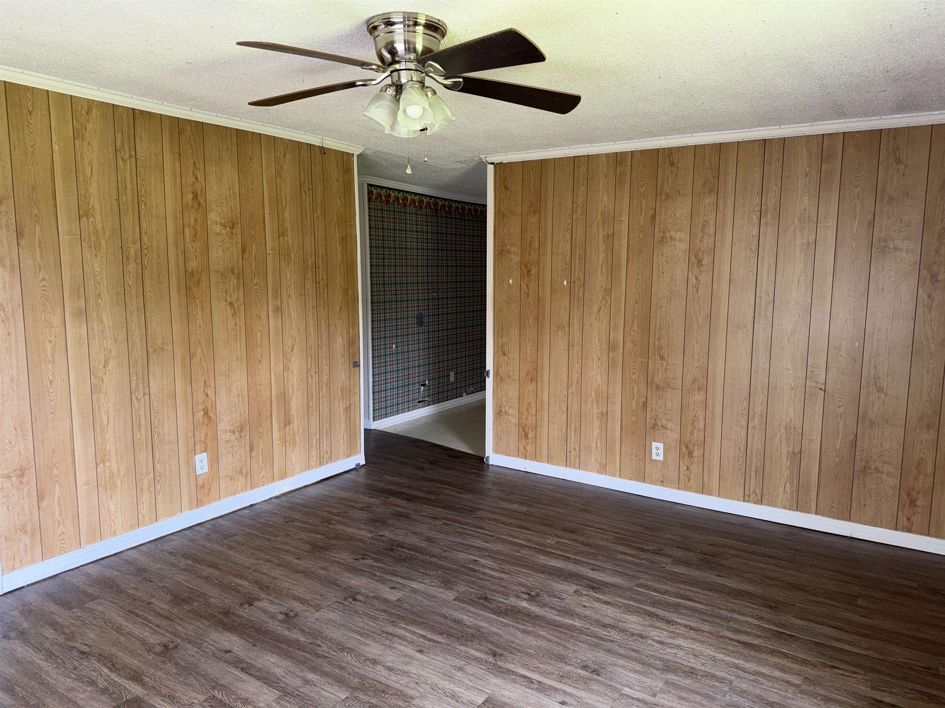 510 Riverside Dr Property Photo 4