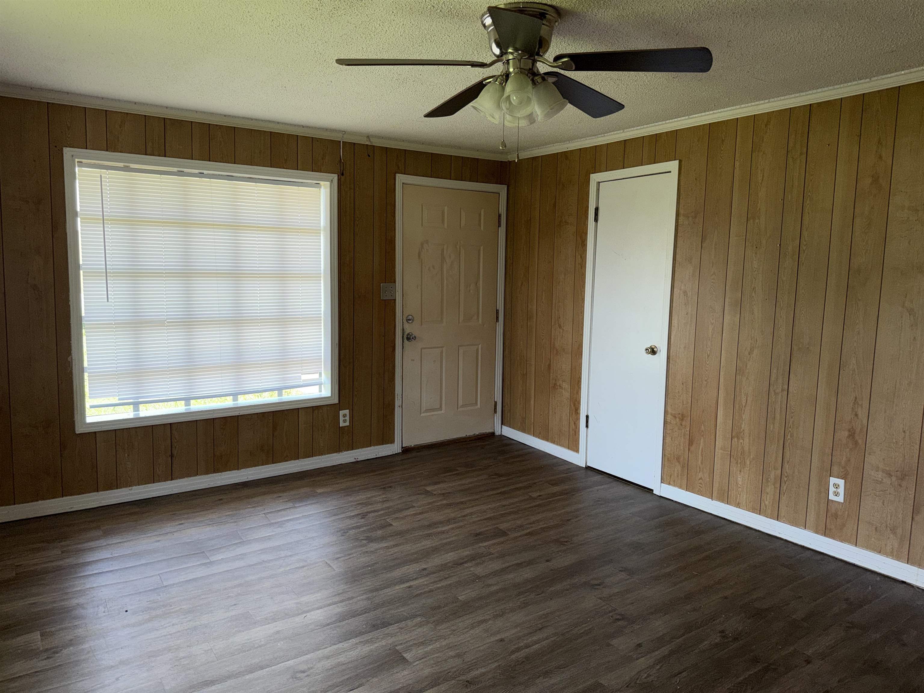 510 Riverside Dr Property Photo 7