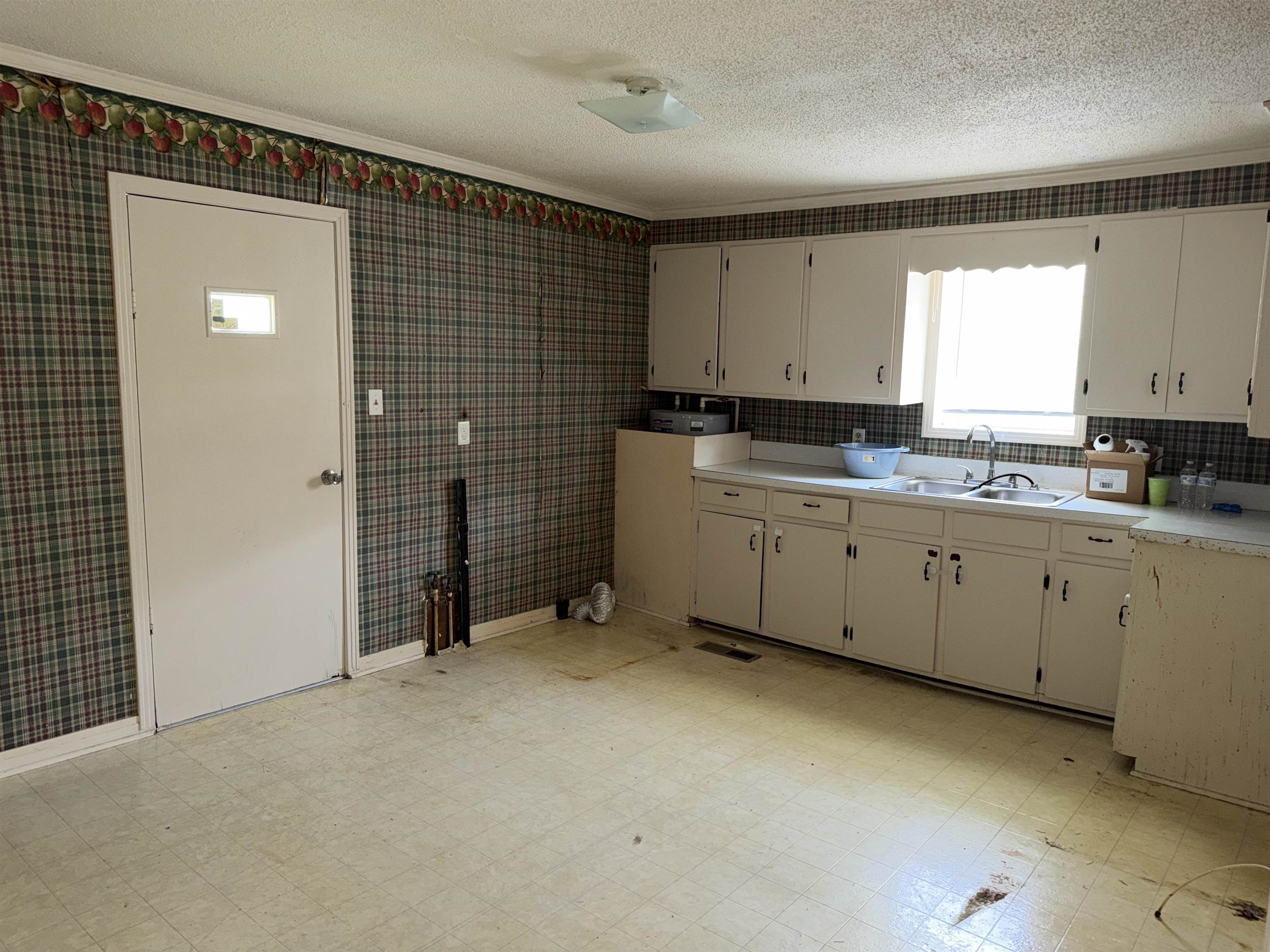510 Riverside Dr Property Photo 9
