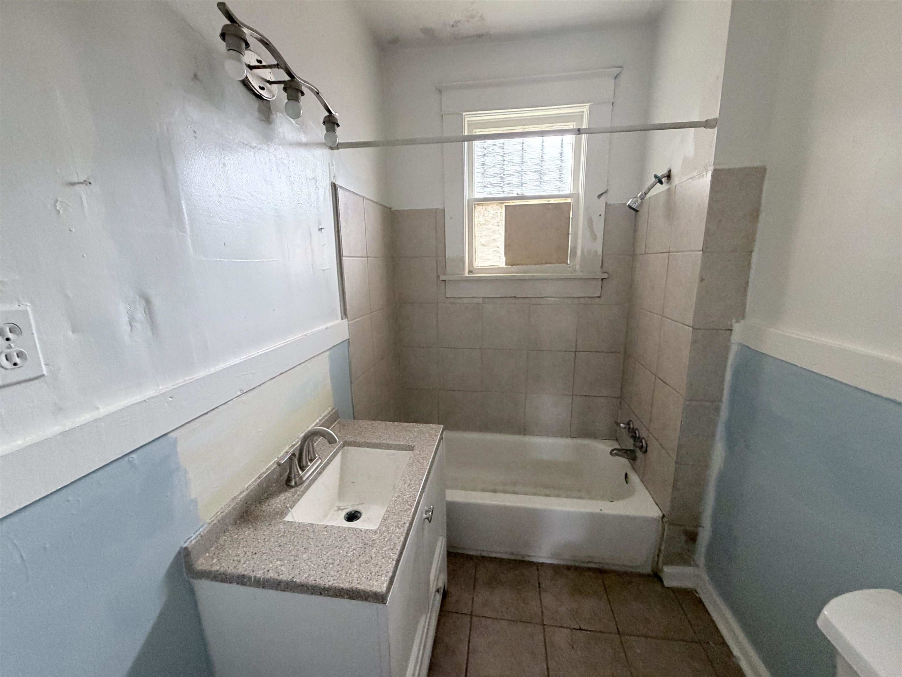 530 Marianna St Property Photo 14