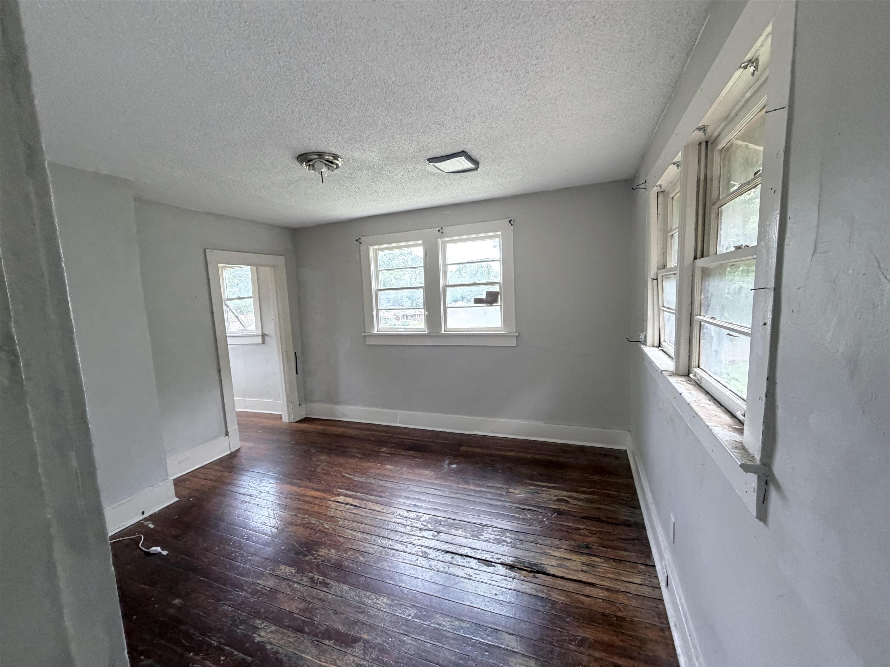 530 Marianna St Property Photo 17