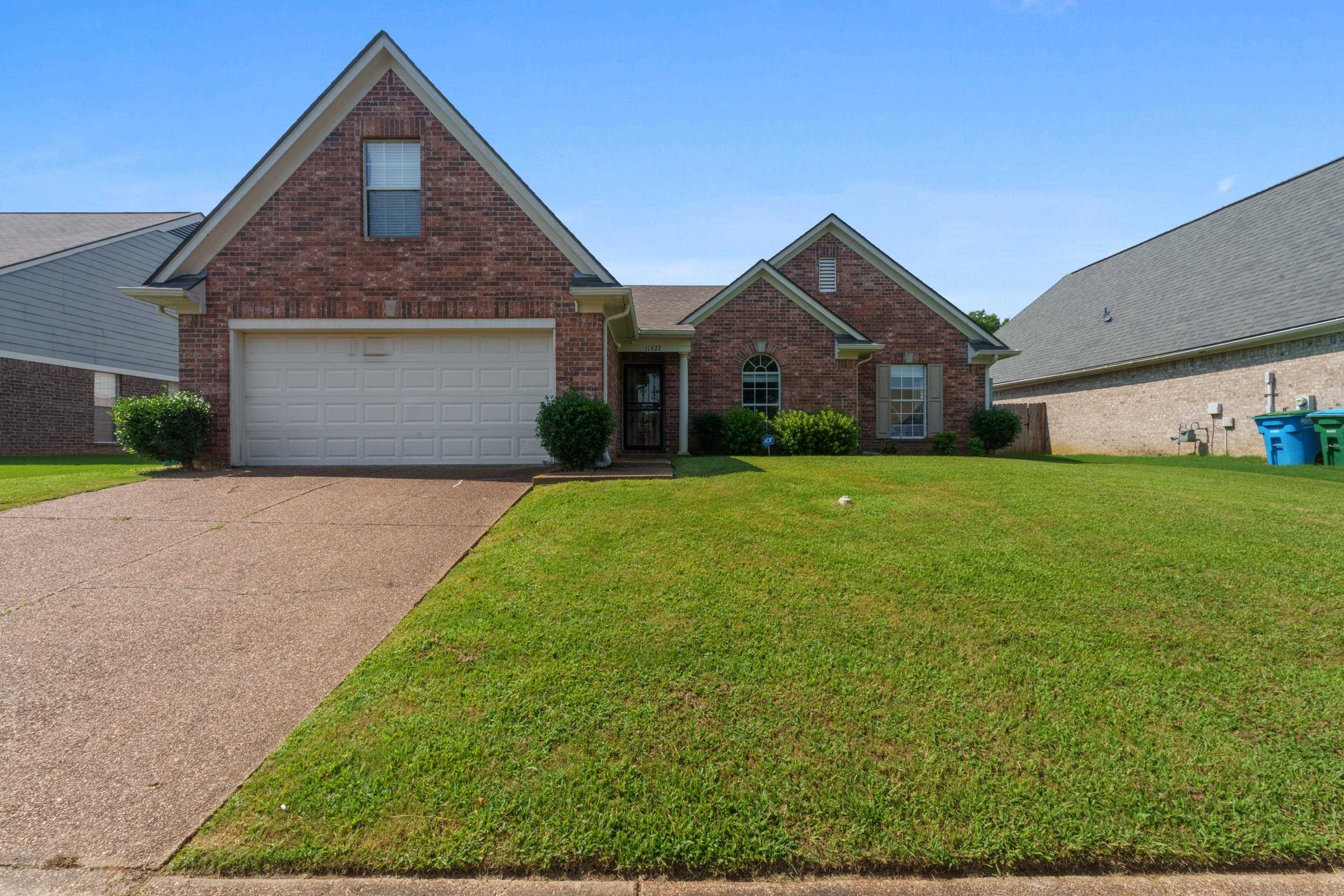 11627 EVENING RIDGE DR Property Photo 1