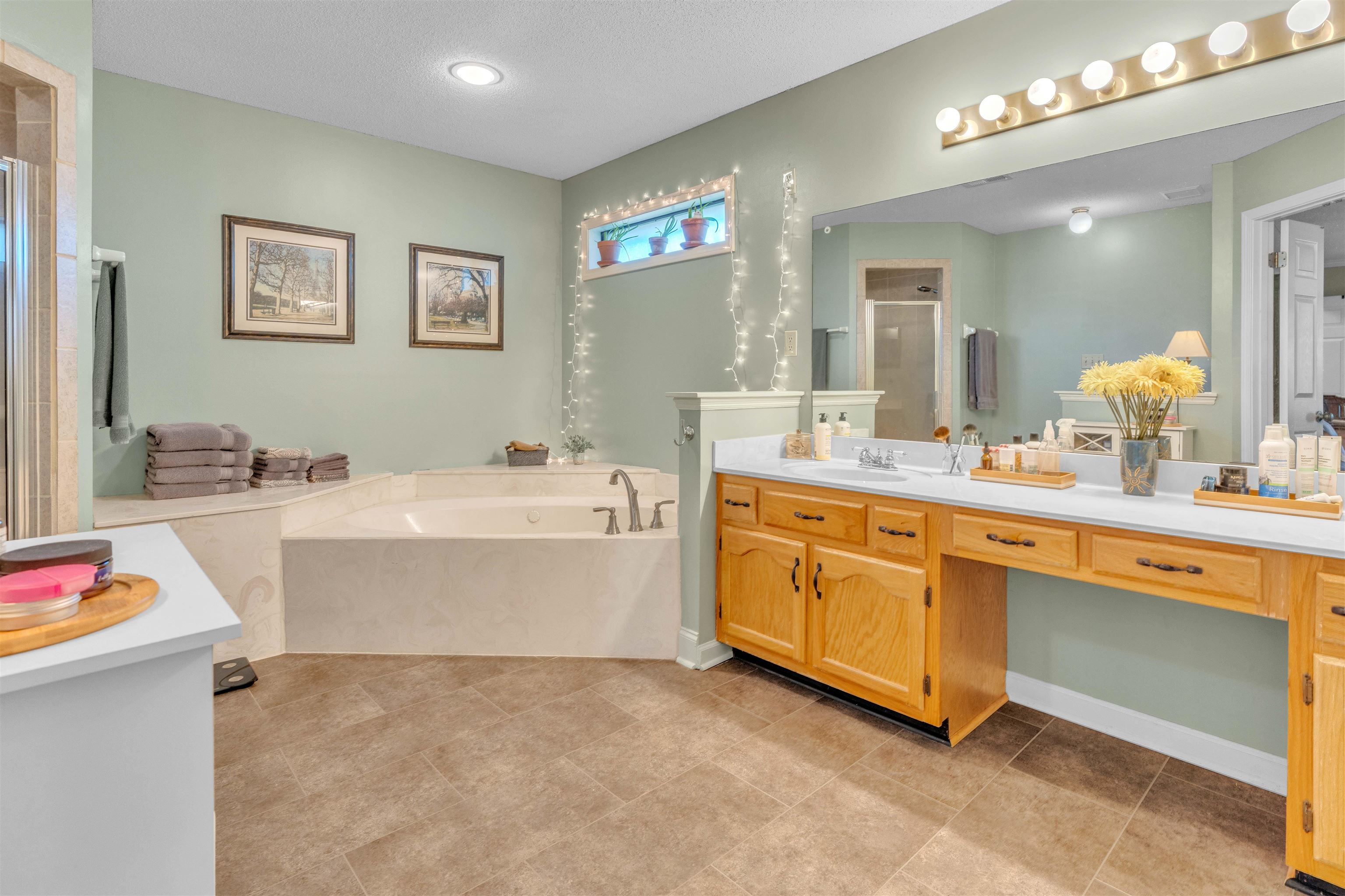 8825 Kenbrook Cv Property Photo 22