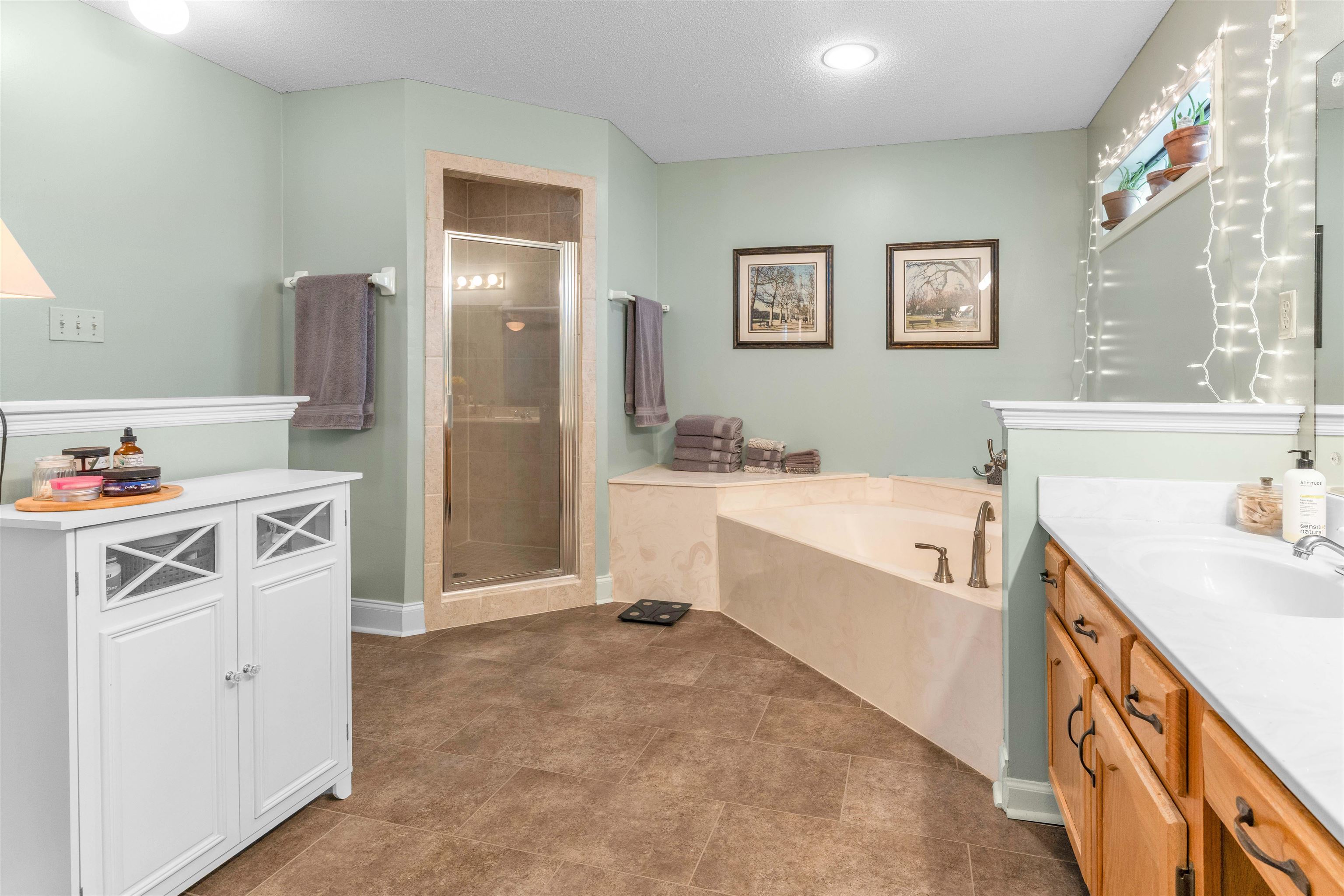8825 Kenbrook Cv Property Photo 23