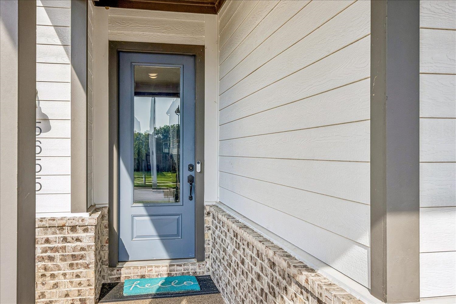 5655 Ardsley Dr E Property Photo 4