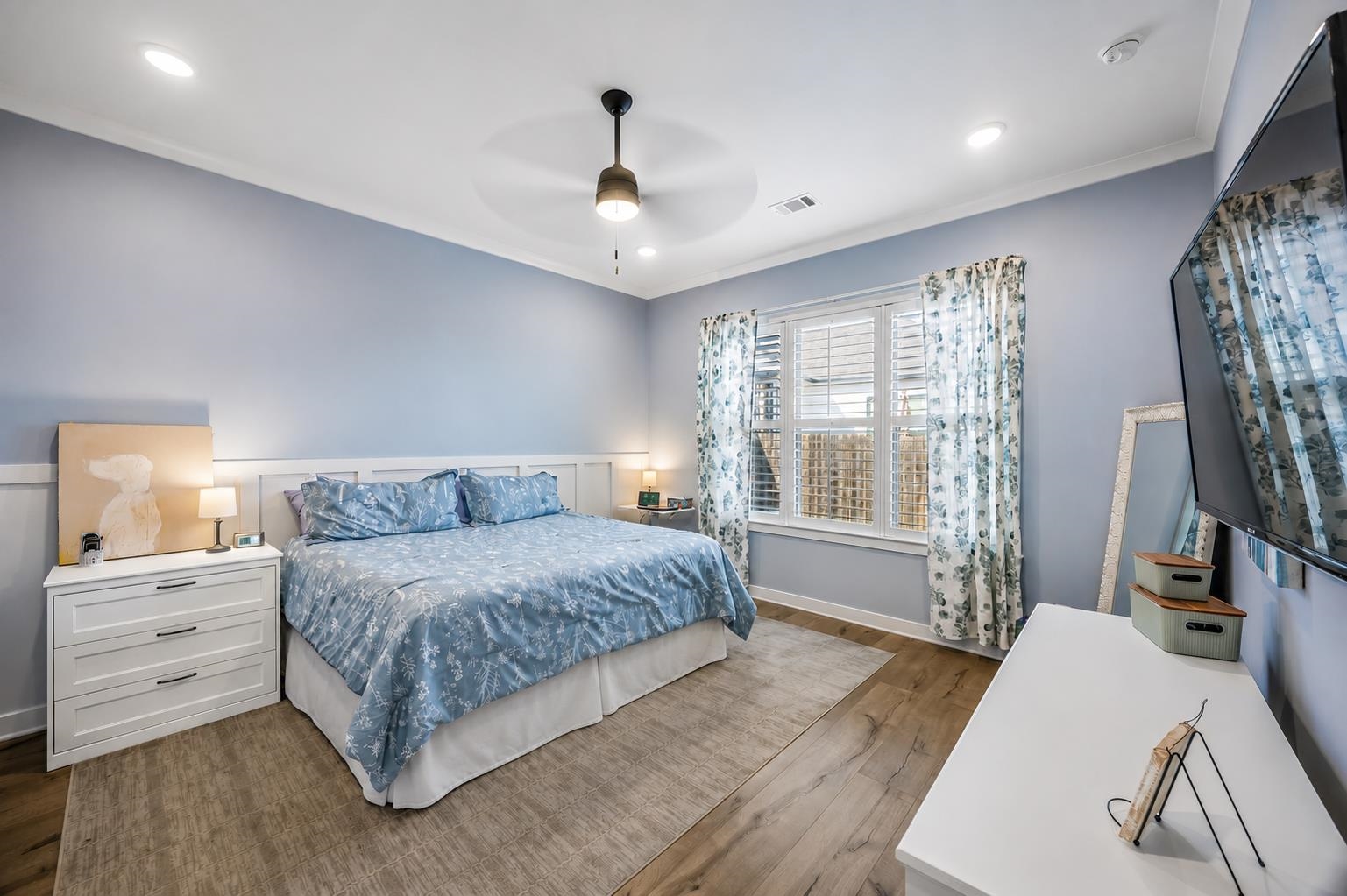5655 Ardsley Dr E Property Photo 16