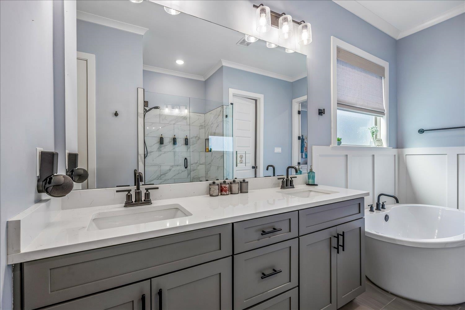 5655 Ardsley Dr E Property Photo 18