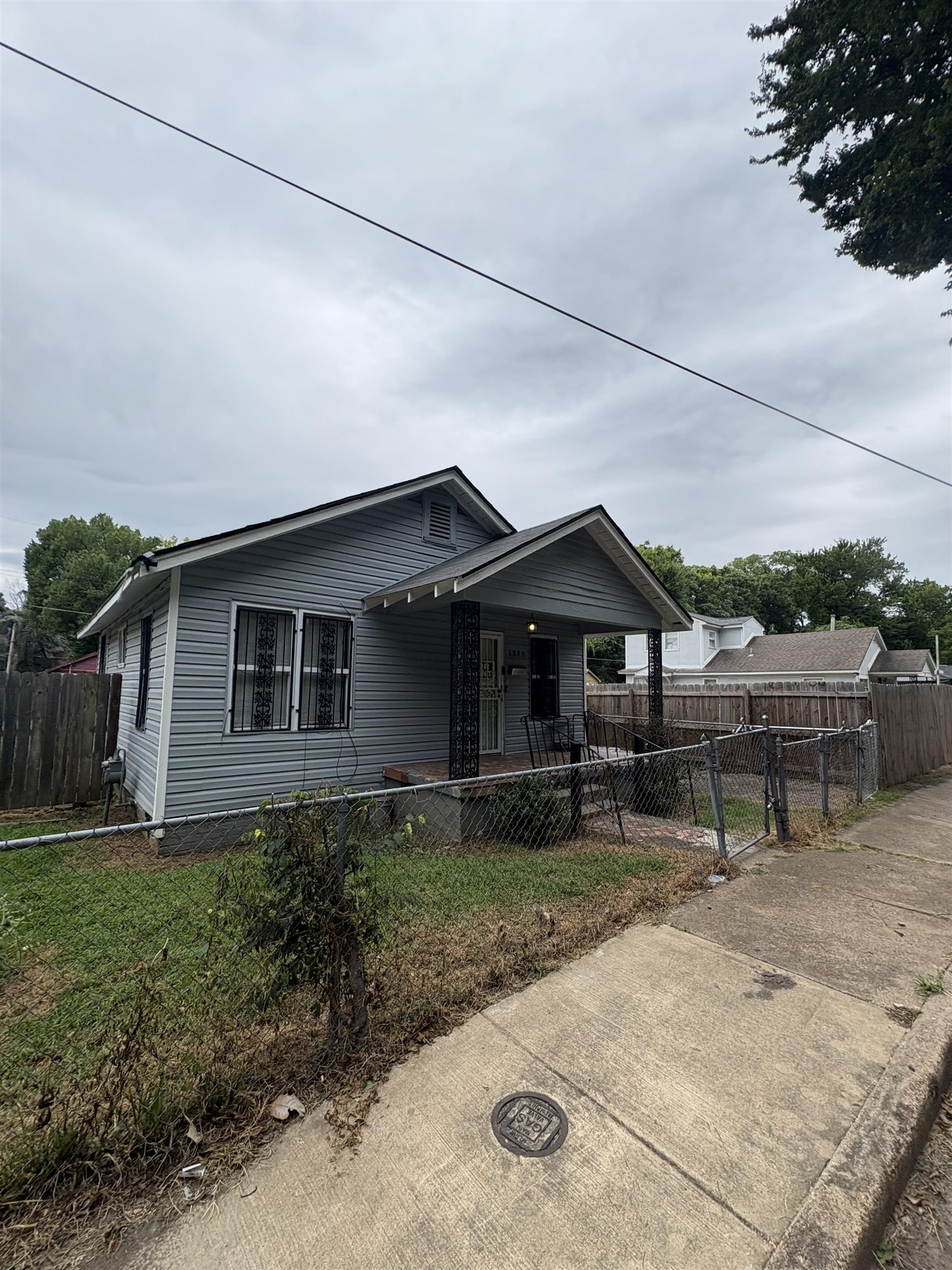1395 GLEASON AVE Property Photo 1