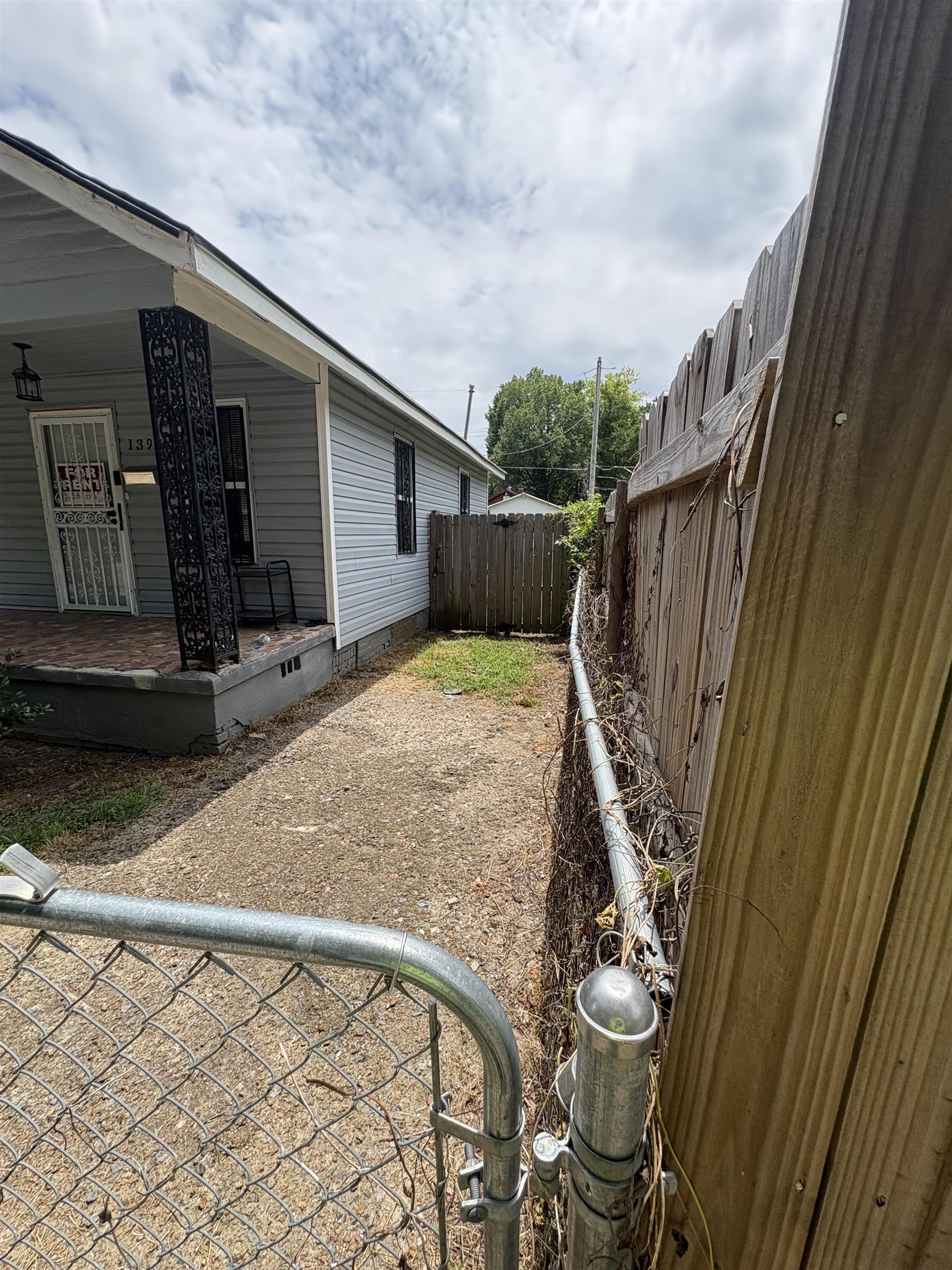 1395 Gleason Ave Property Photo 22