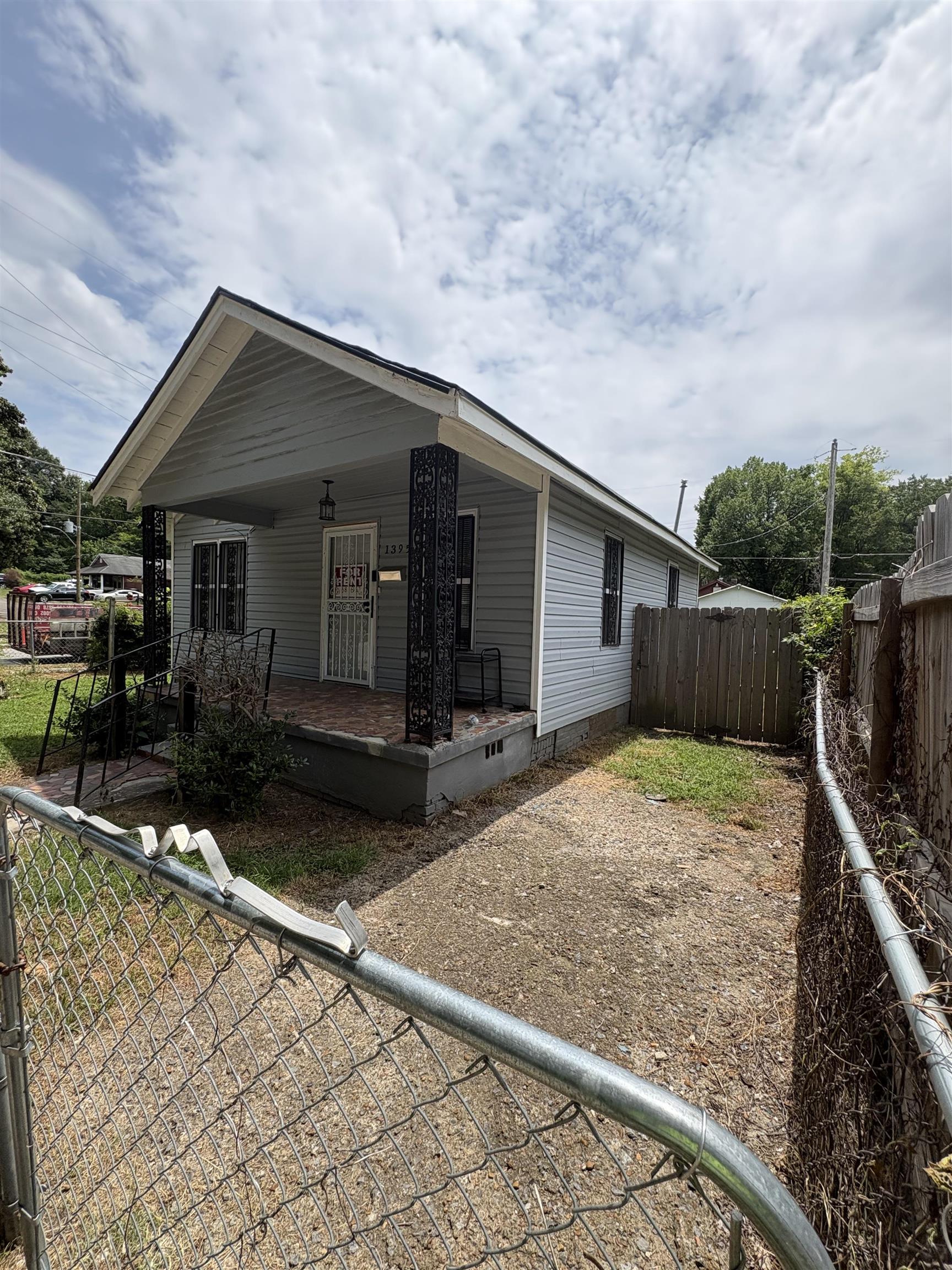1395 Gleason Ave Property Photo 24