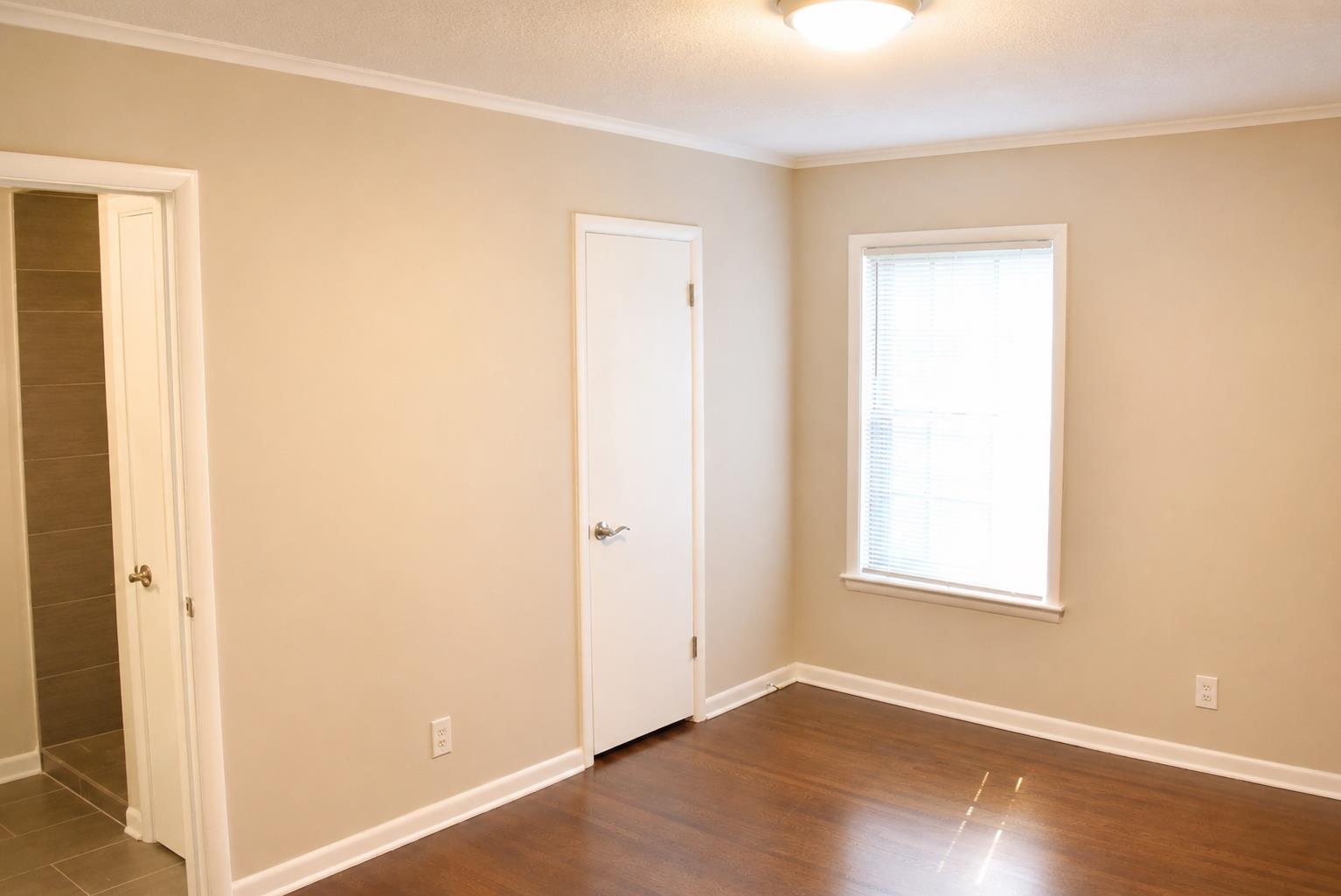 1880 Cornelia Ln Property Photo 14