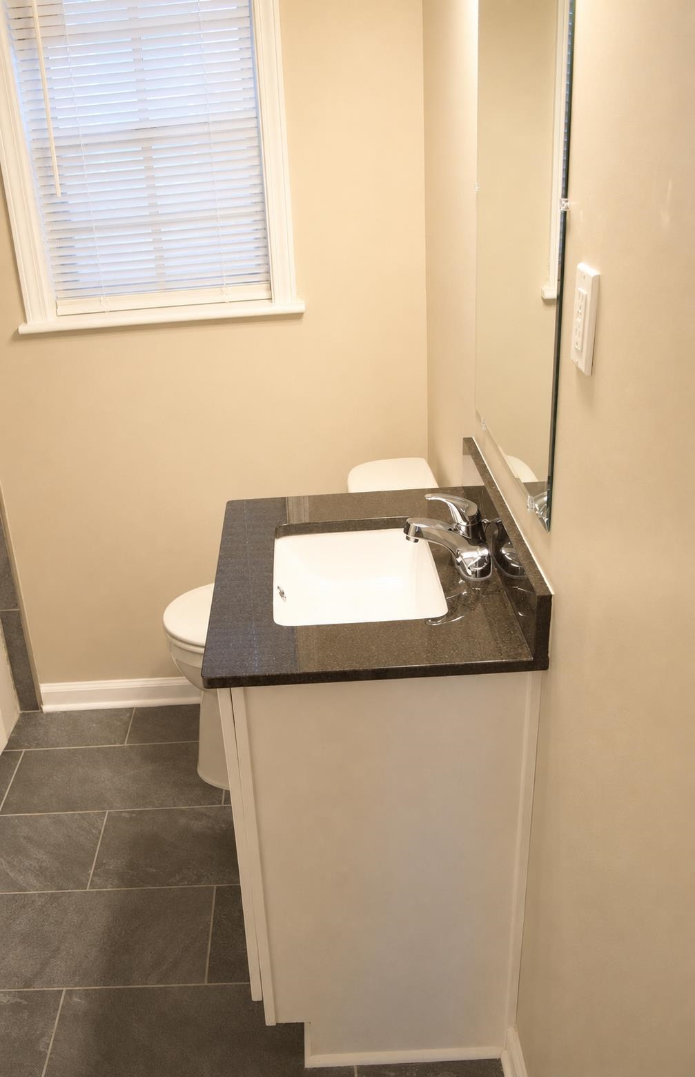 1880 Cornelia Ln Property Photo 20