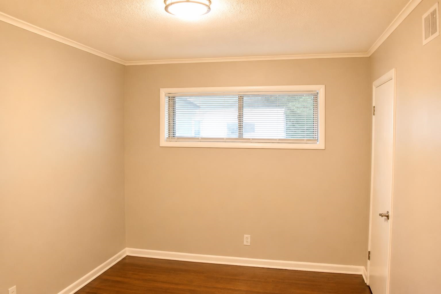 1880 Cornelia Ln Property Photo 22