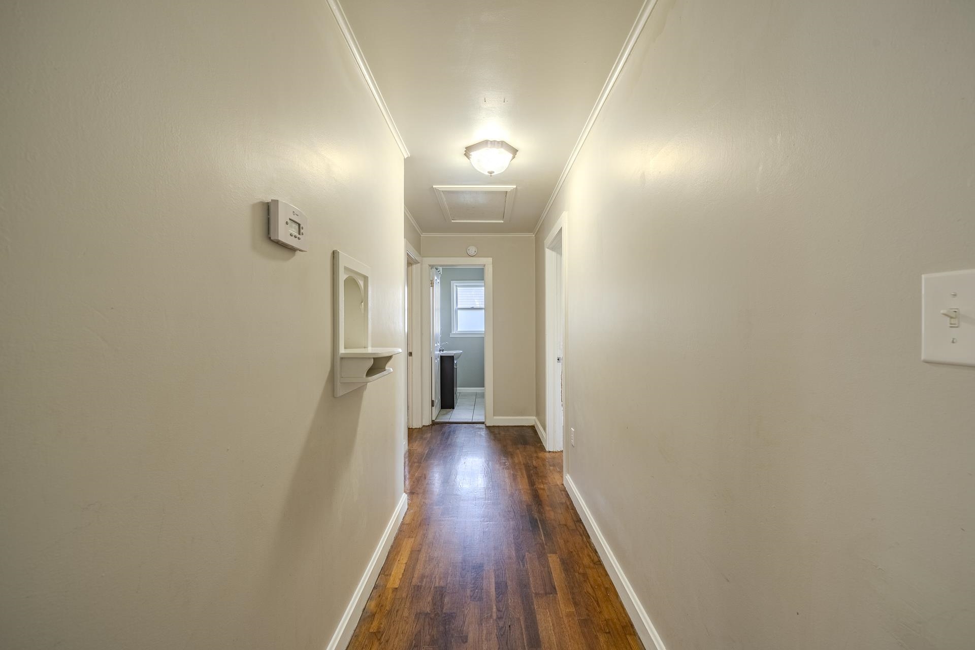 111 N Elm St Property Photo 6
