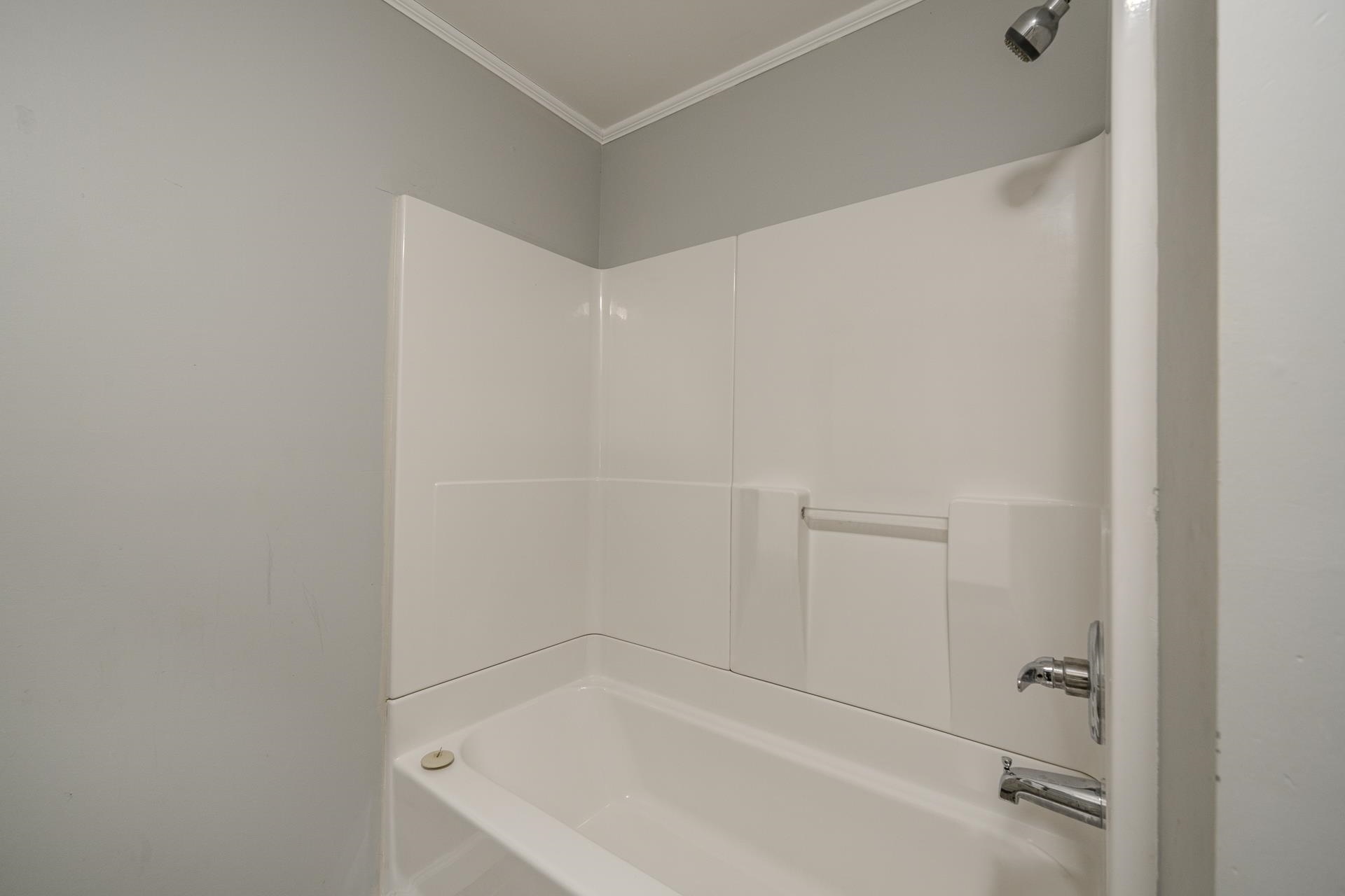 111 N Elm St Property Photo 17