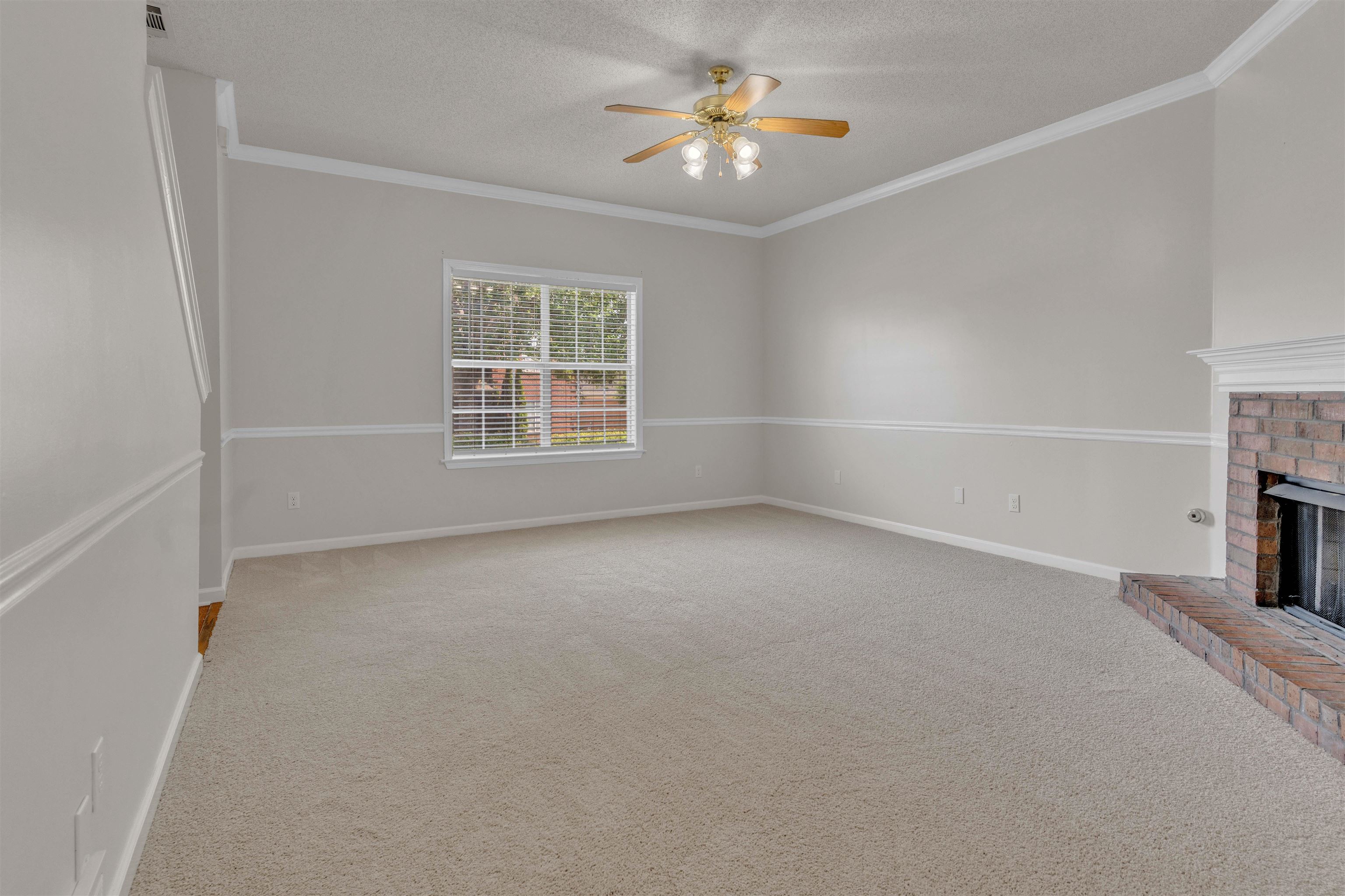 8701 Citrus Bend Dr Property Photo 6