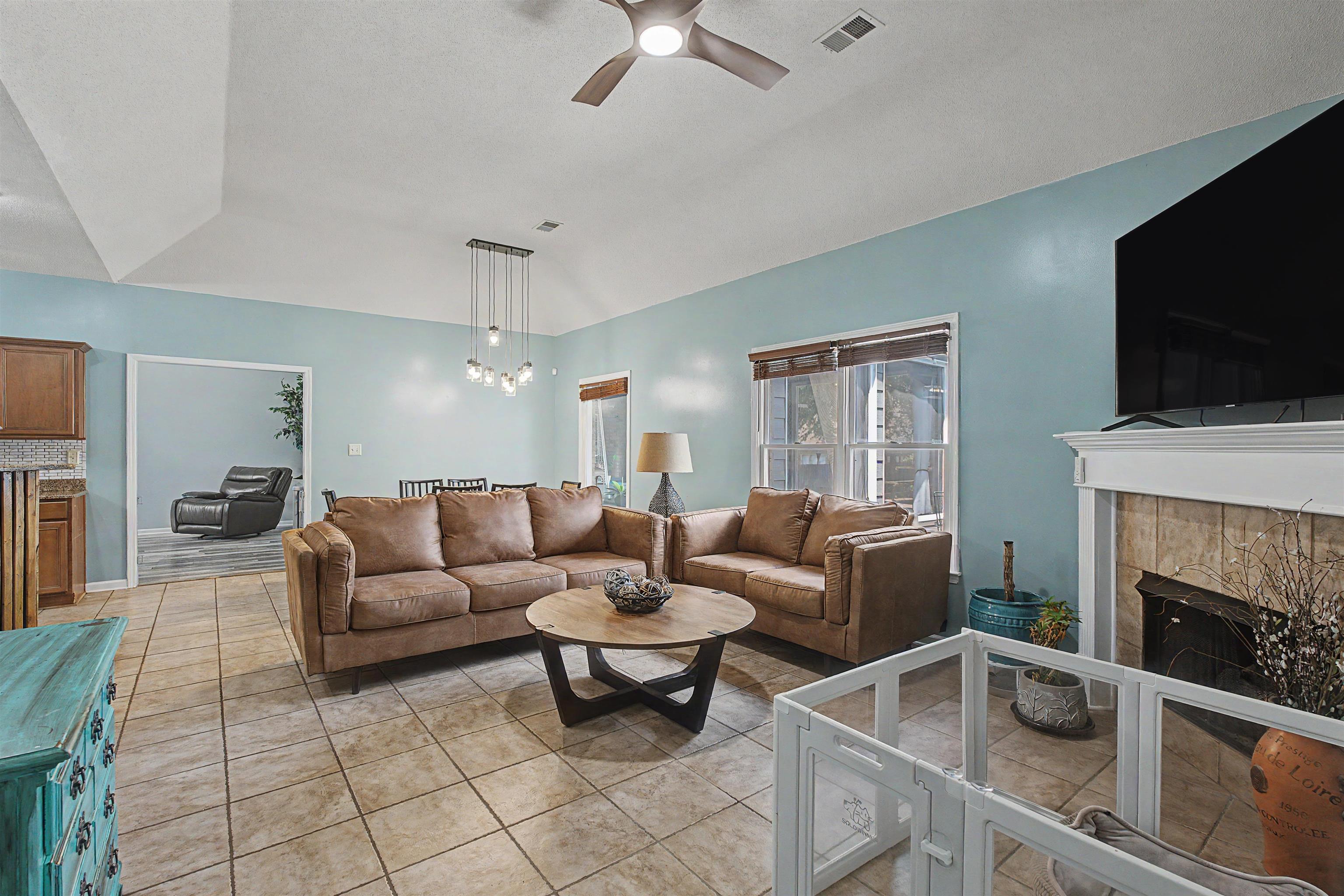 1066 Kentshire Cv Property Photo 17