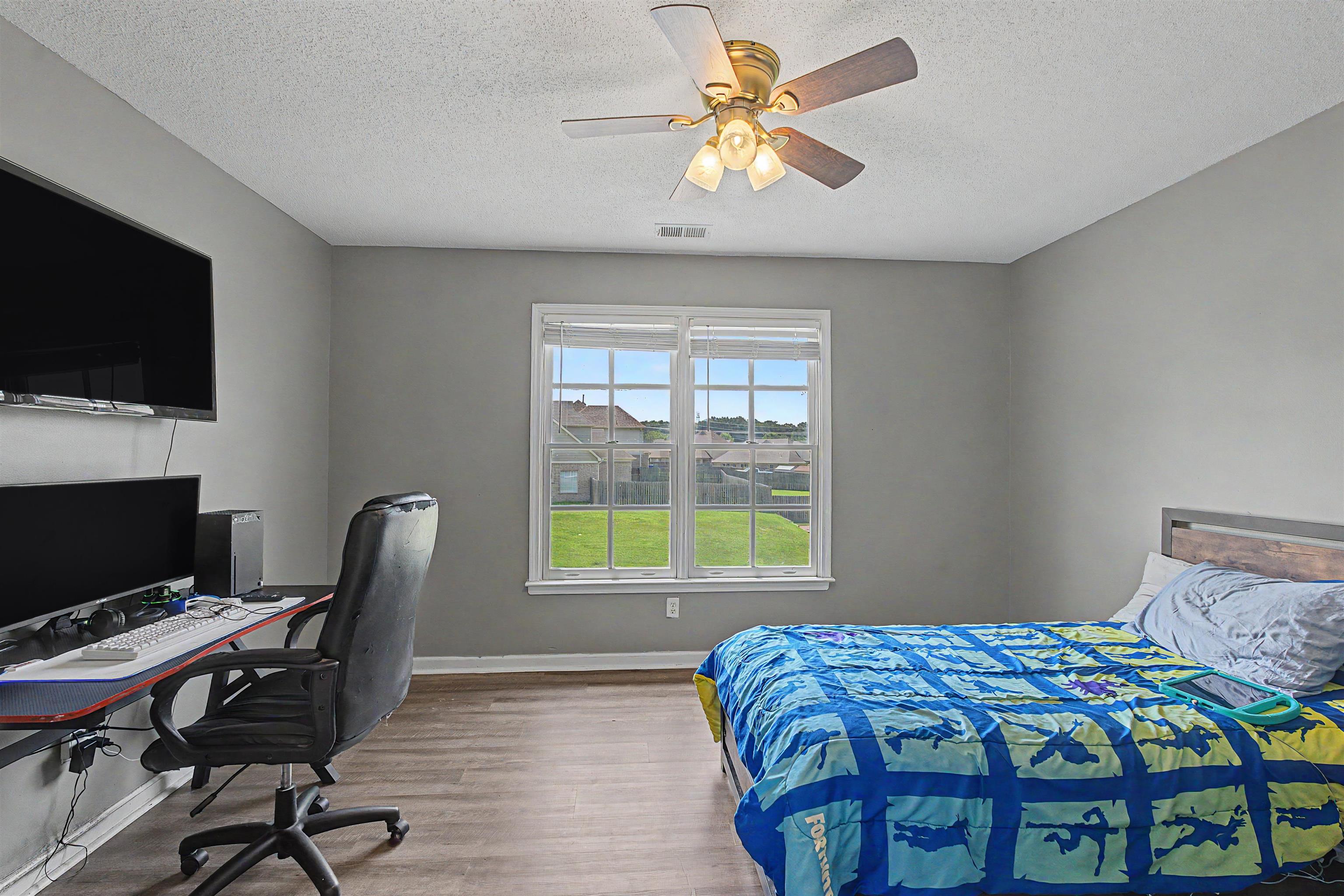1066 Kentshire Cv Property Photo 28