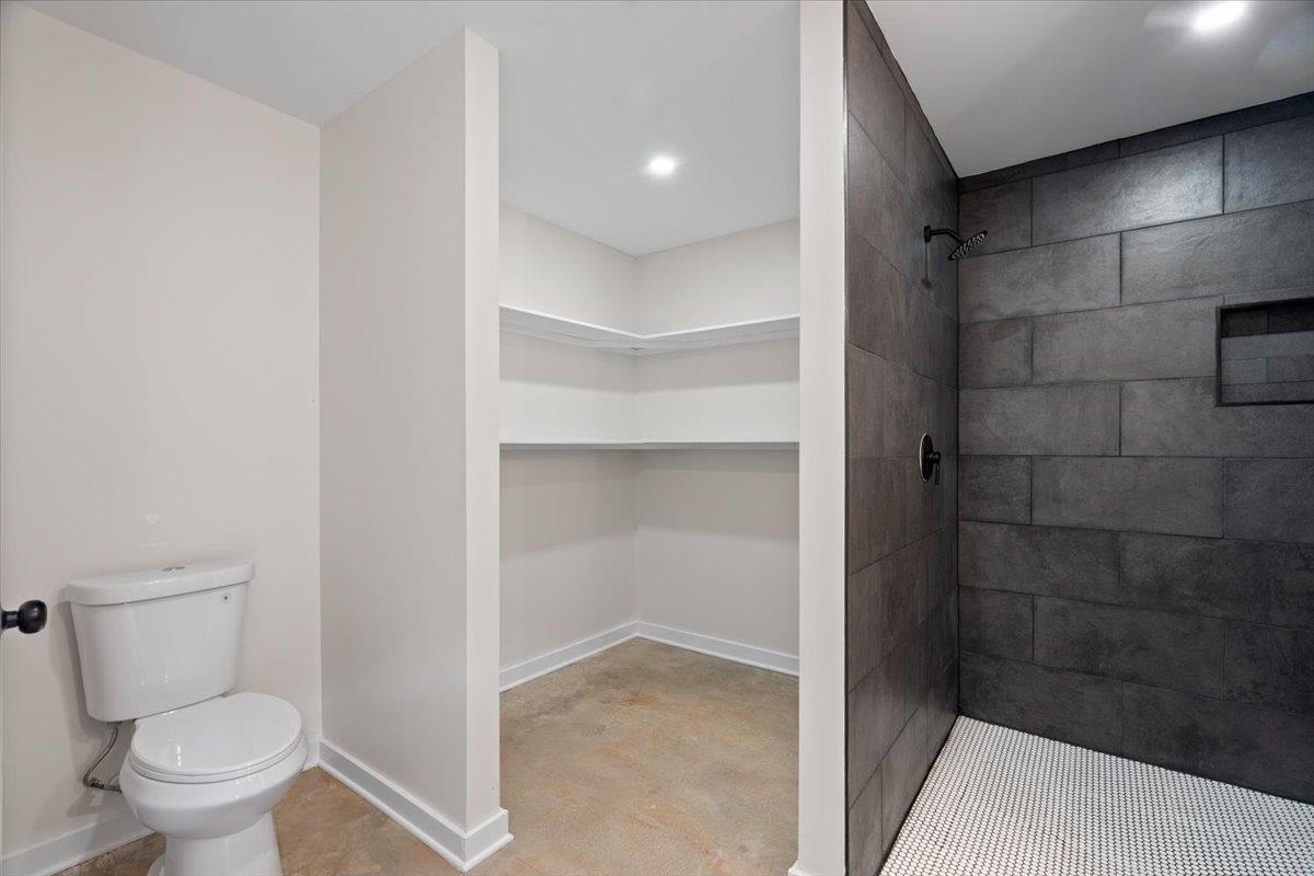 750 Barrett Pl N Property Photo 16