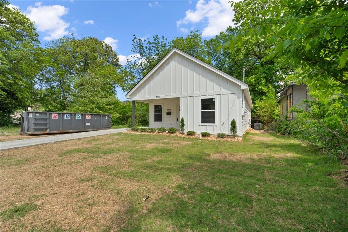 750 Barrett Pl N Property Photo 19