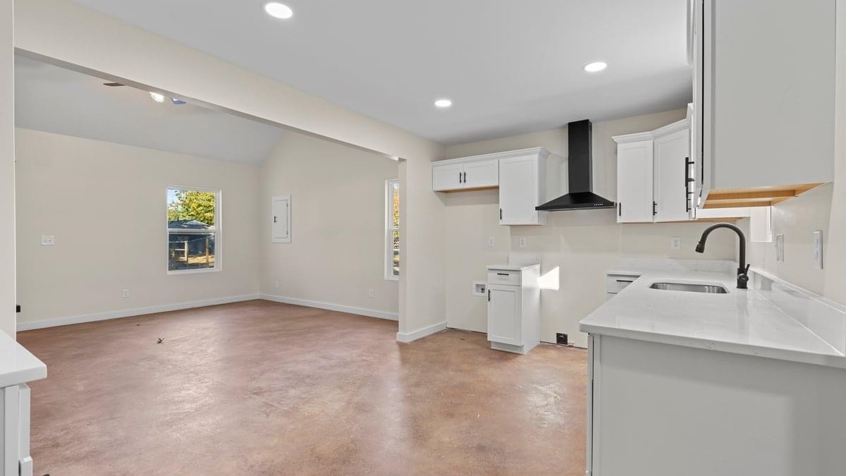 3377 Lamphier Pl Property Photo 5