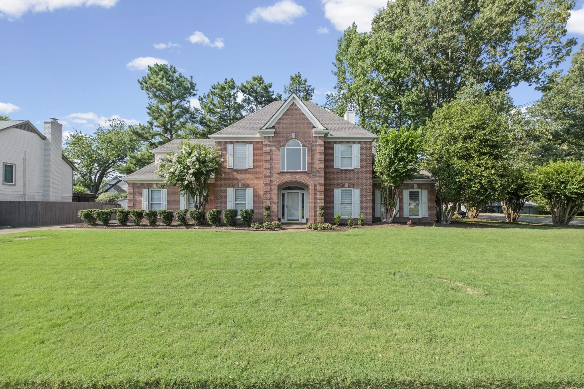 9358 L'ANGUILLE LN Property Photo 1
