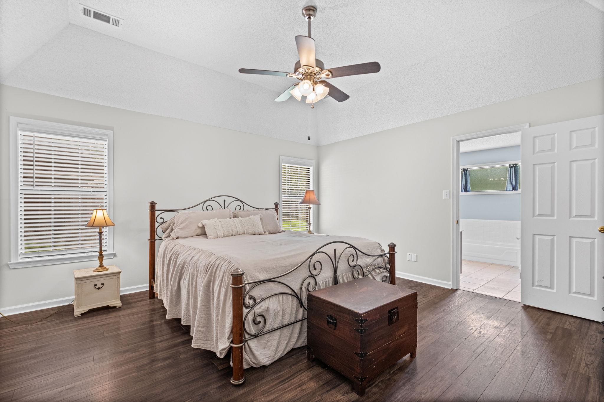 7947 Sandywood Ln Property Photo 14