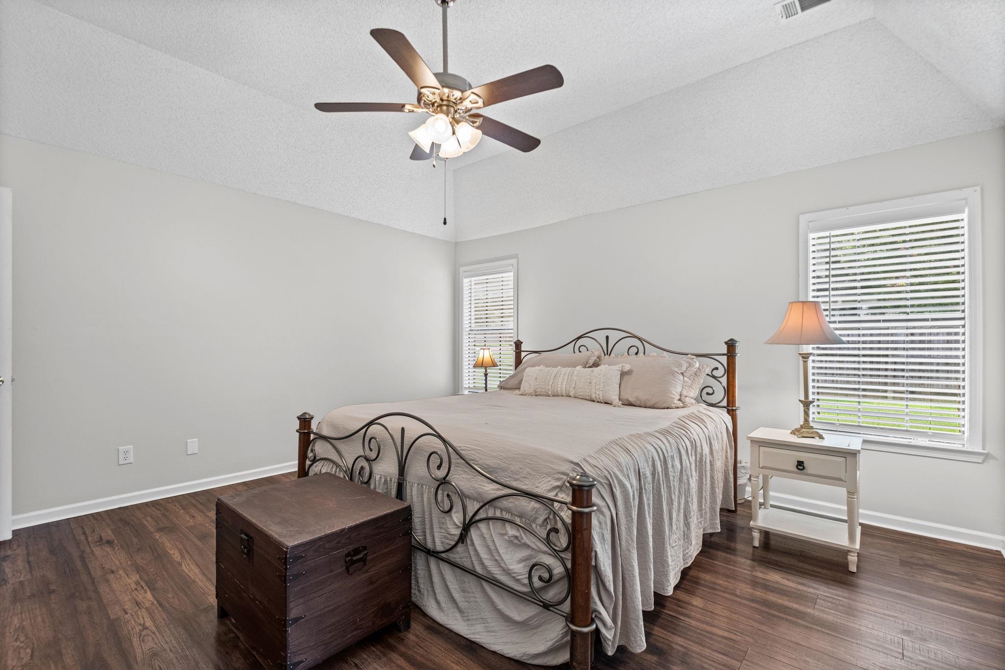 7947 Sandywood Ln Property Photo 15