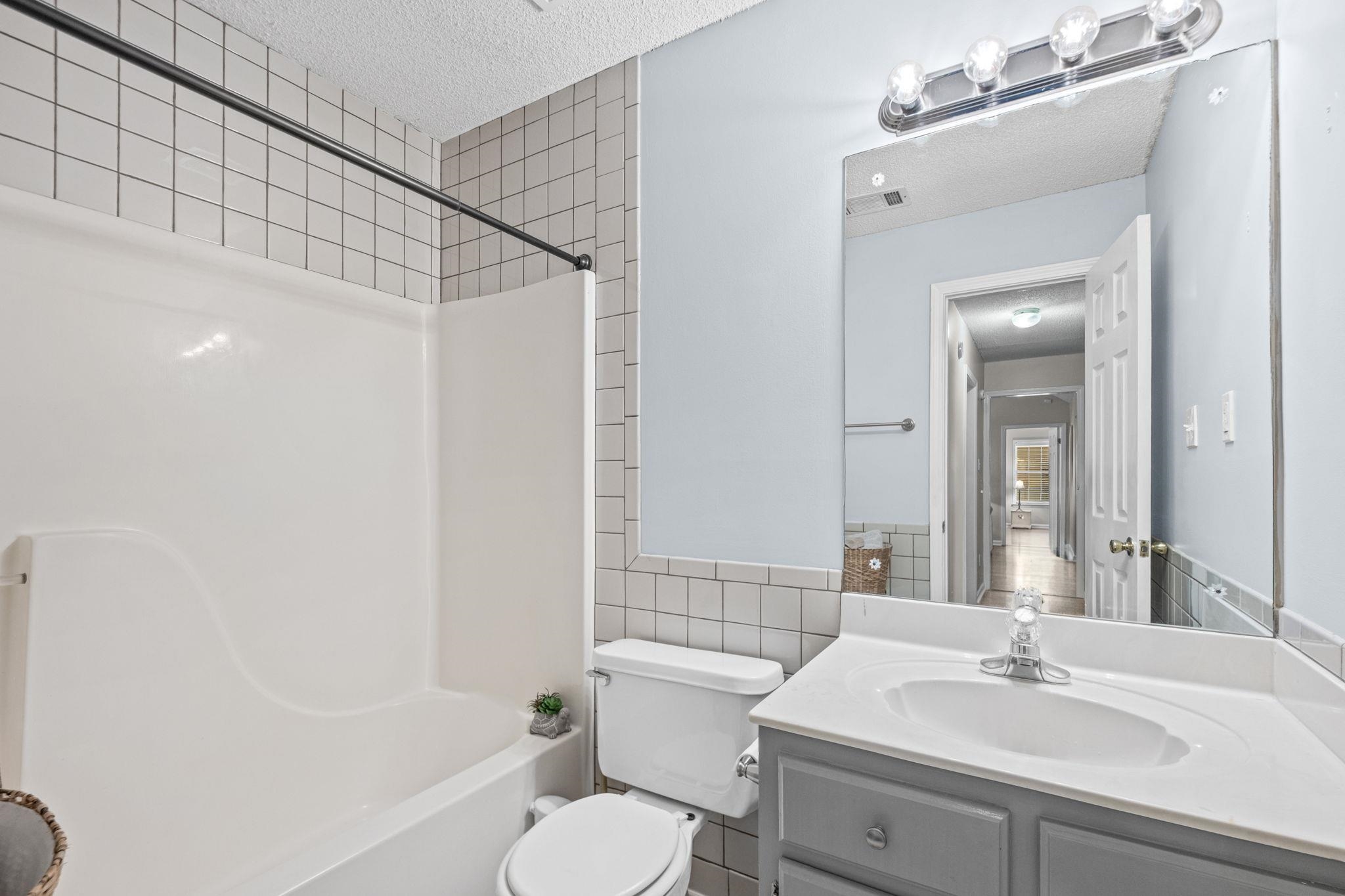 7947 Sandywood Ln Property Photo 20