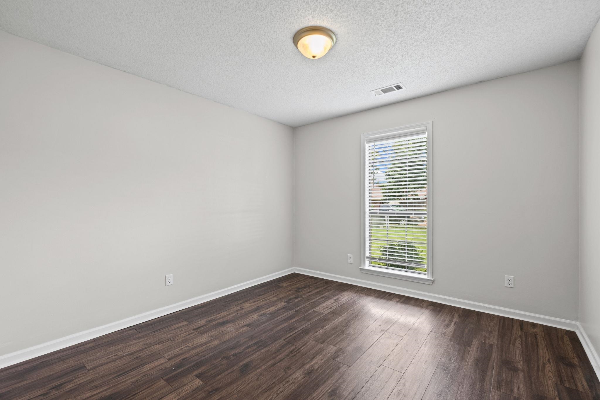7947 Sandywood Ln Property Photo 21