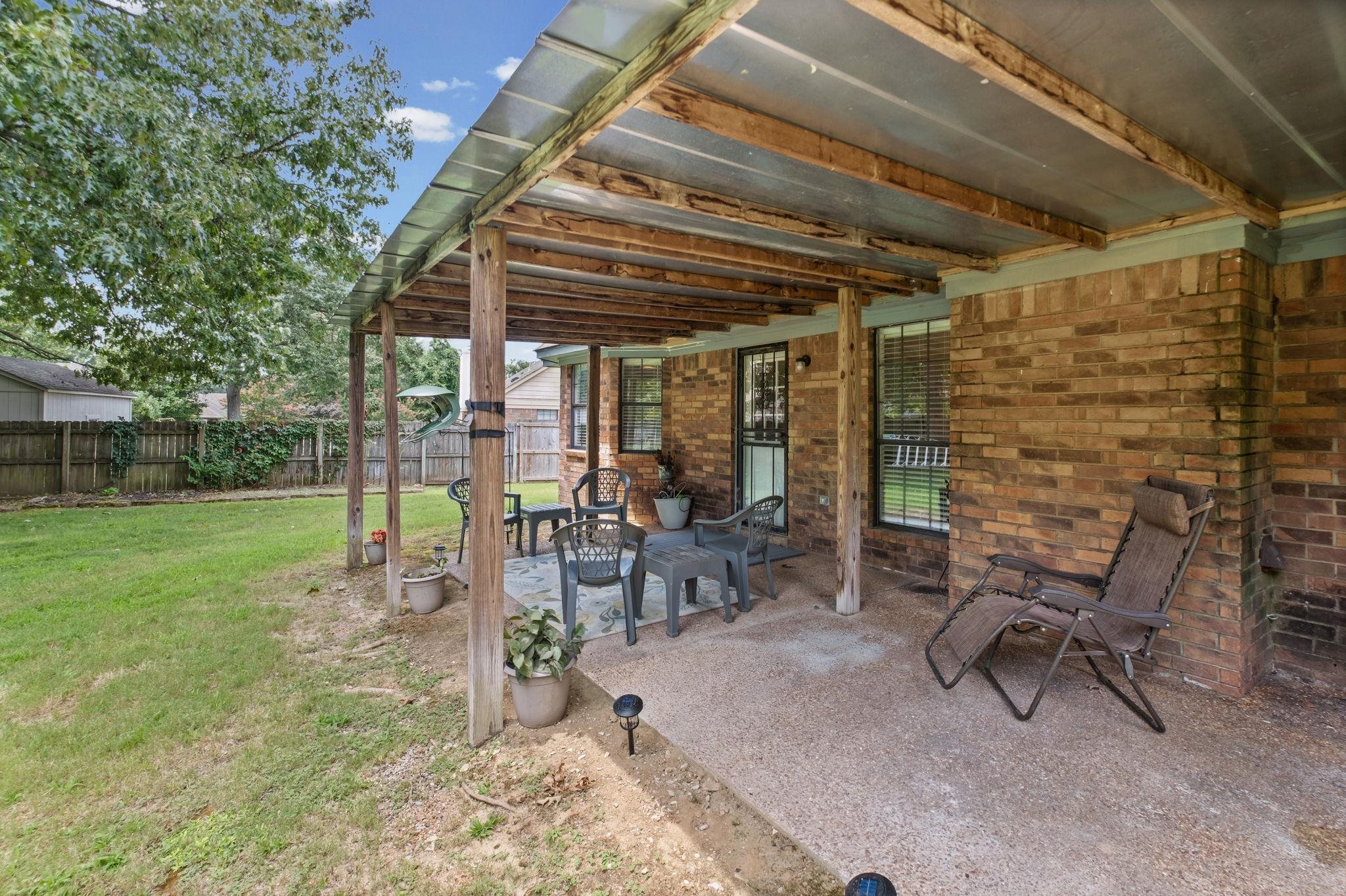 7947 Sandywood Ln Property Photo 24