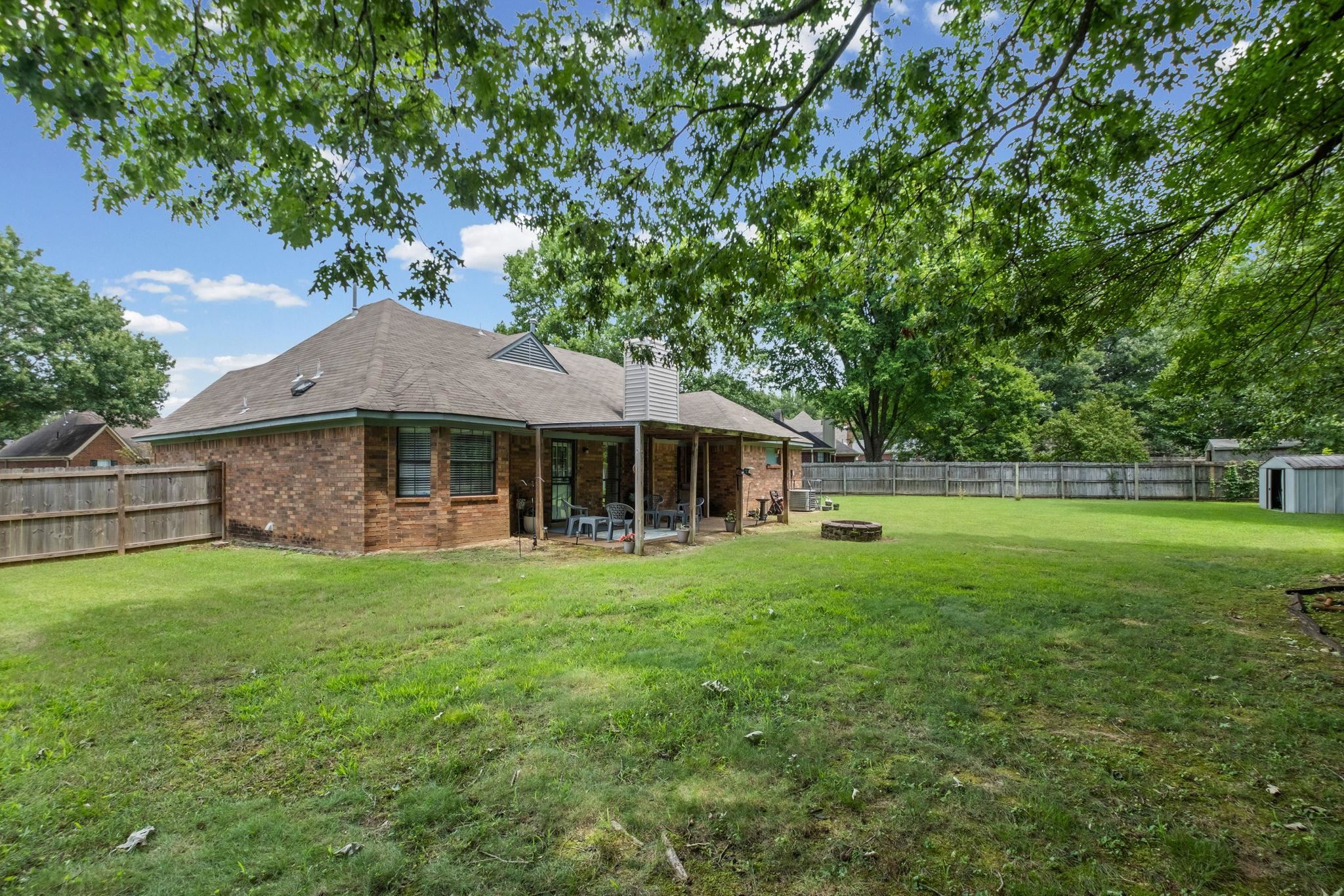 7947 Sandywood Ln Property Photo 25