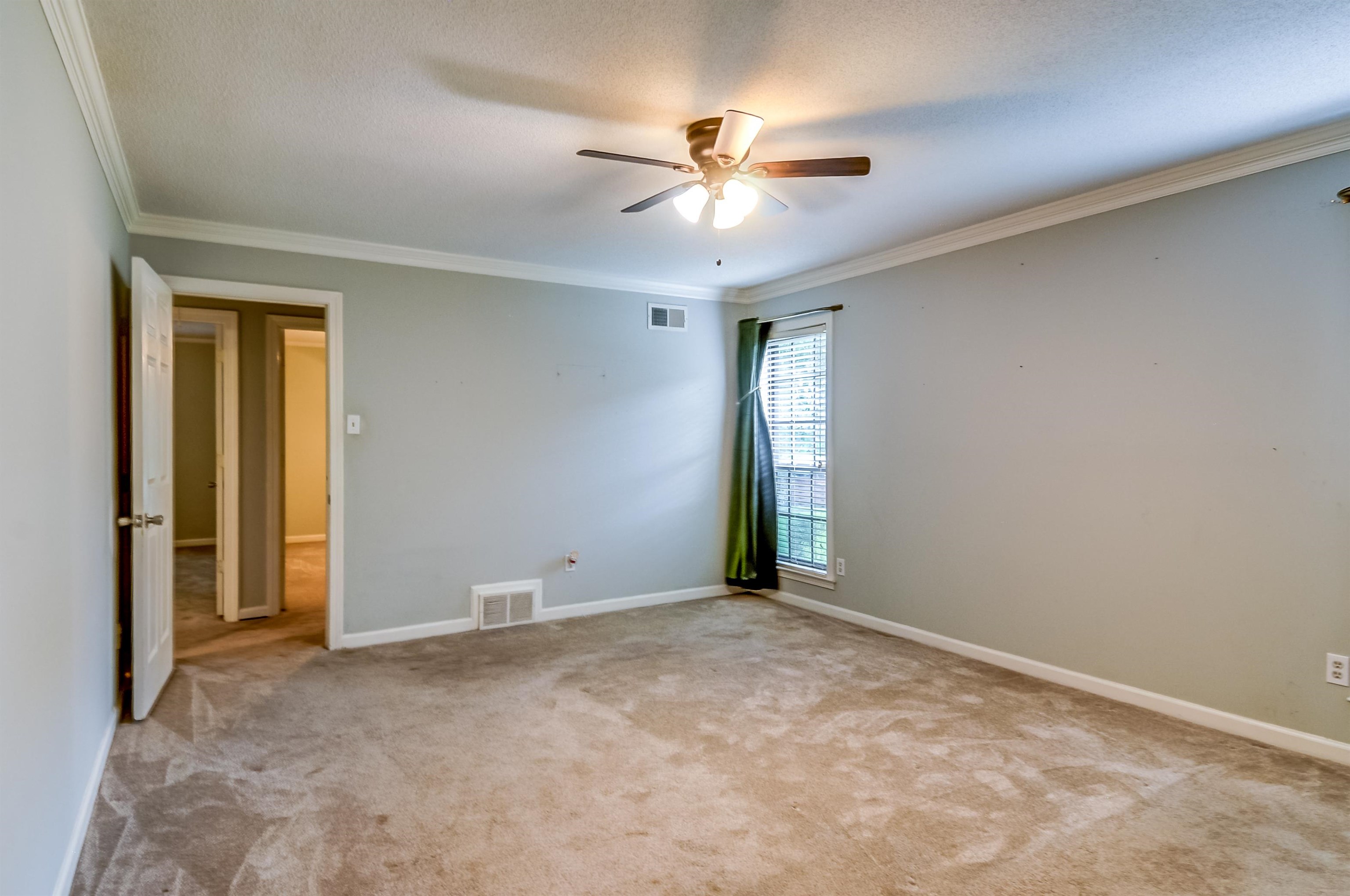 8892 N Thakeham Pl Property Photo 18