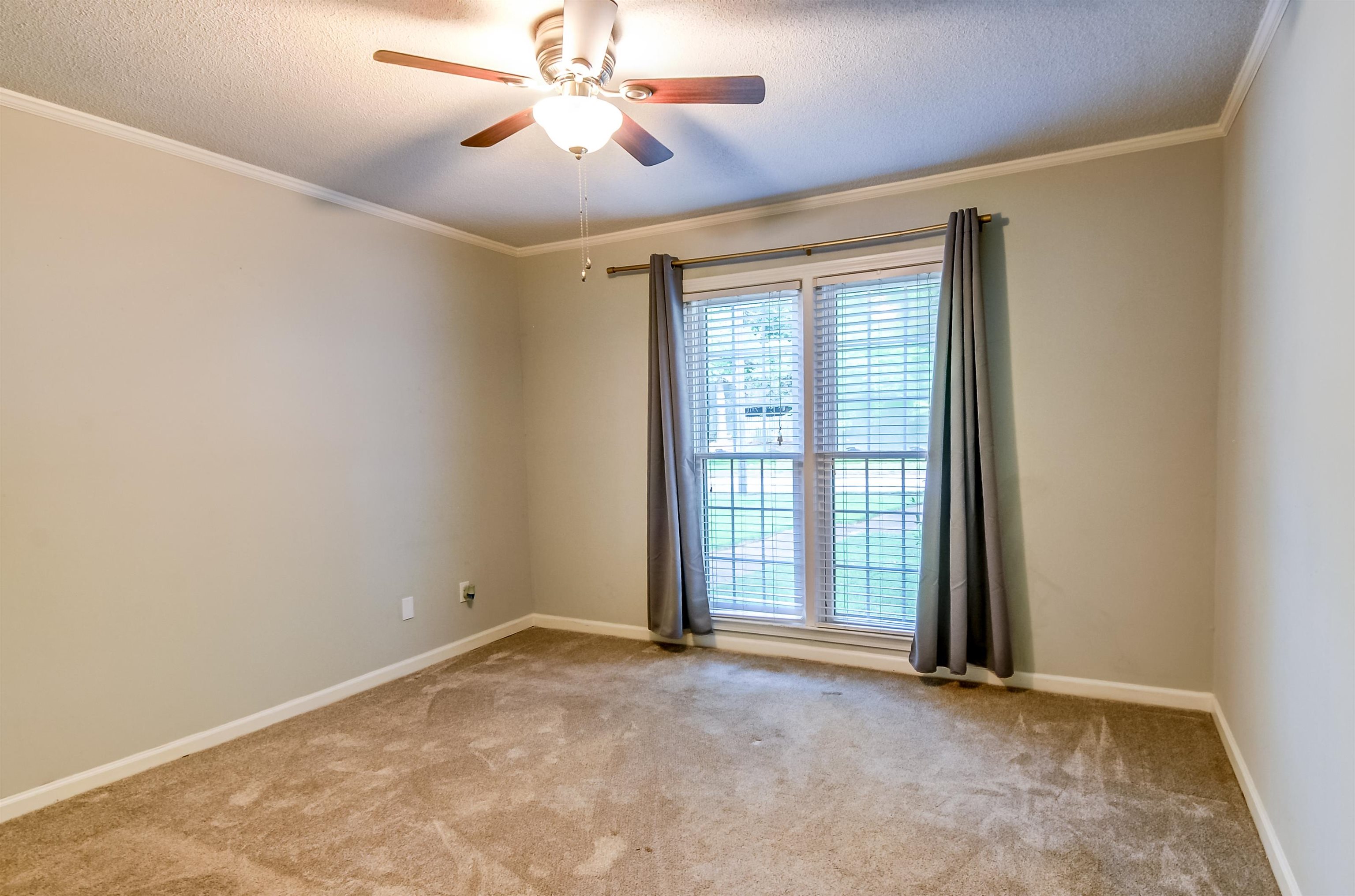 8892 N Thakeham Pl Property Photo 21