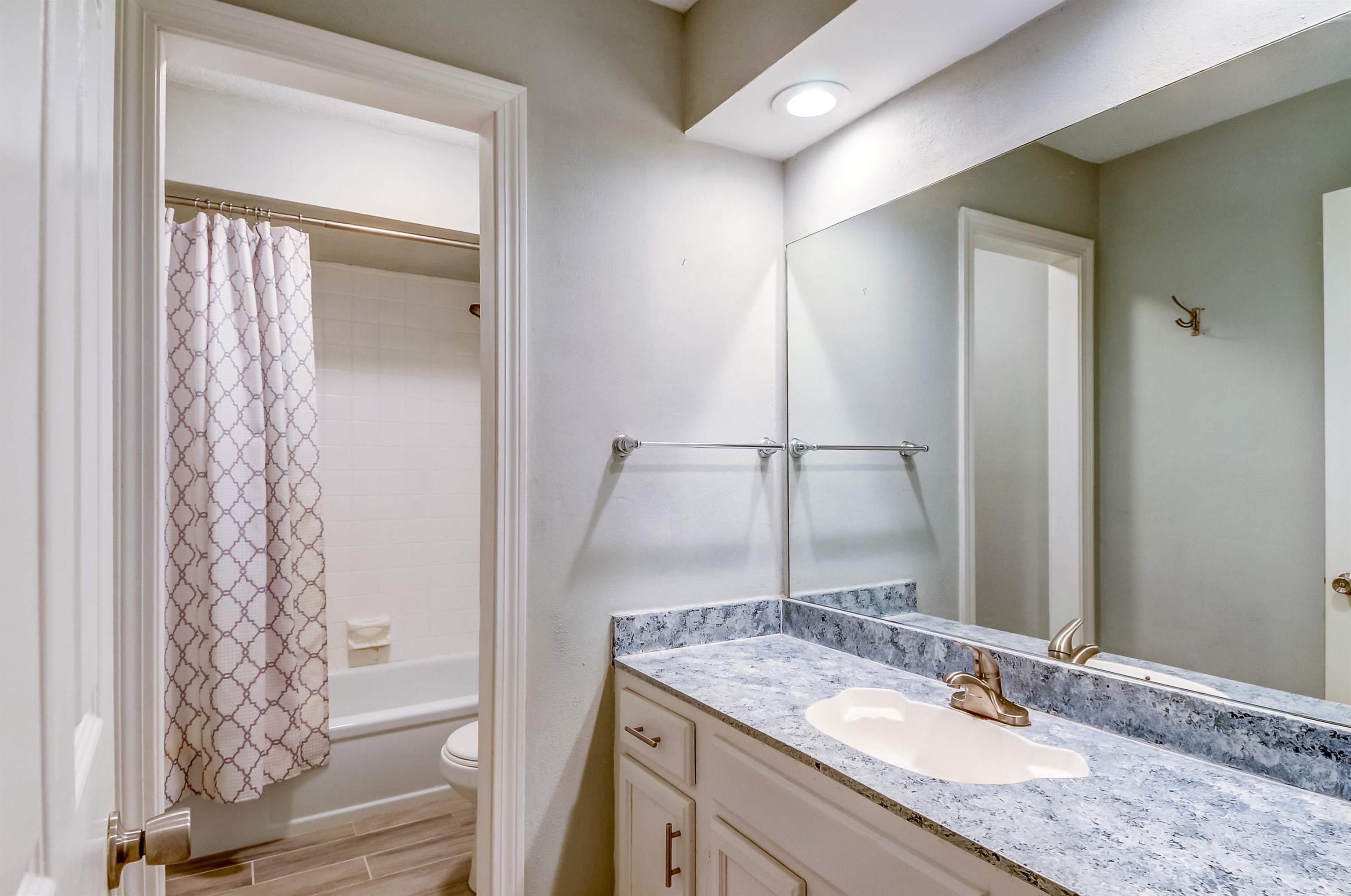 8892 N Thakeham Pl Property Photo 22