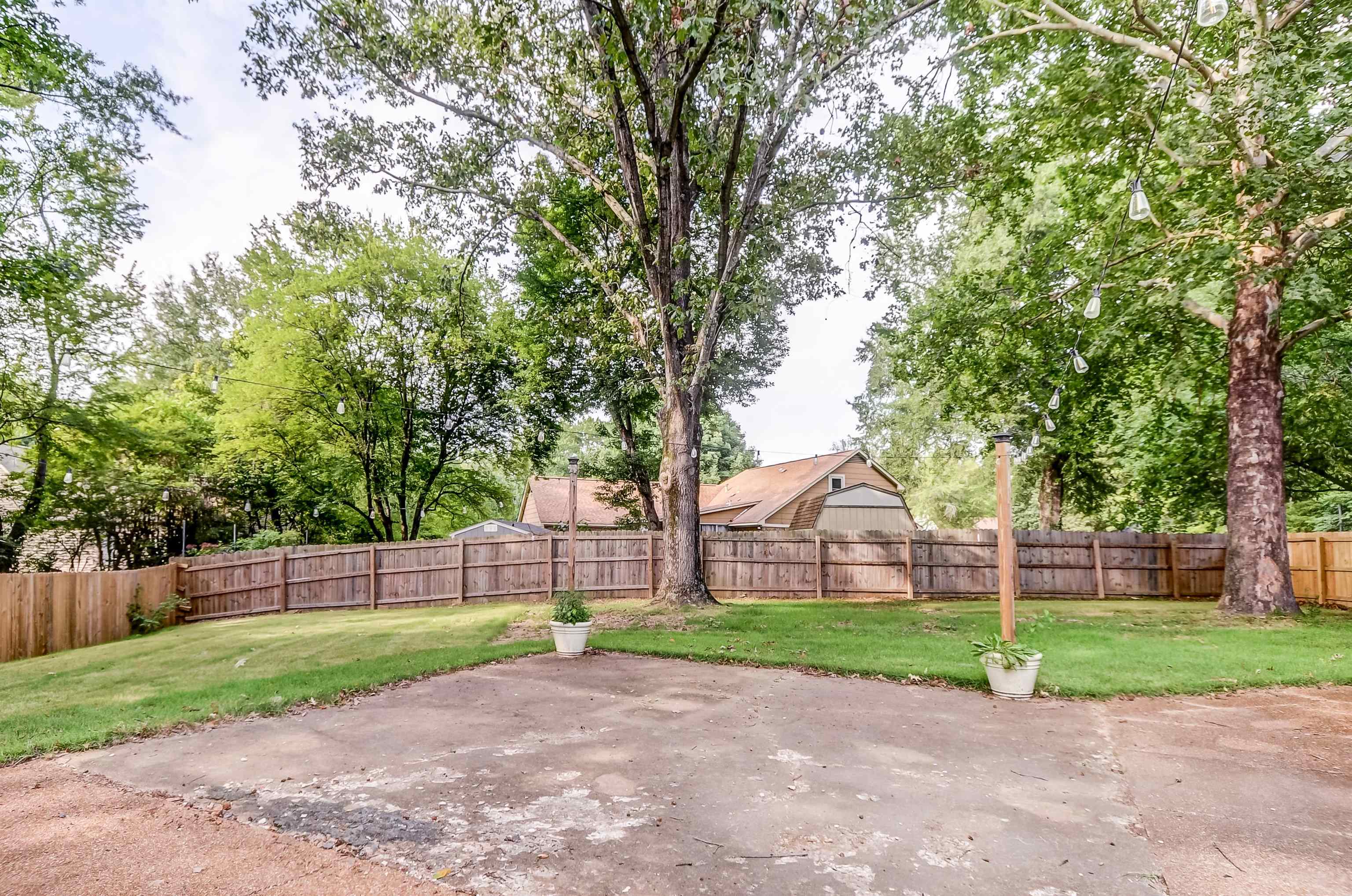 8892 N Thakeham Pl Property Photo 27