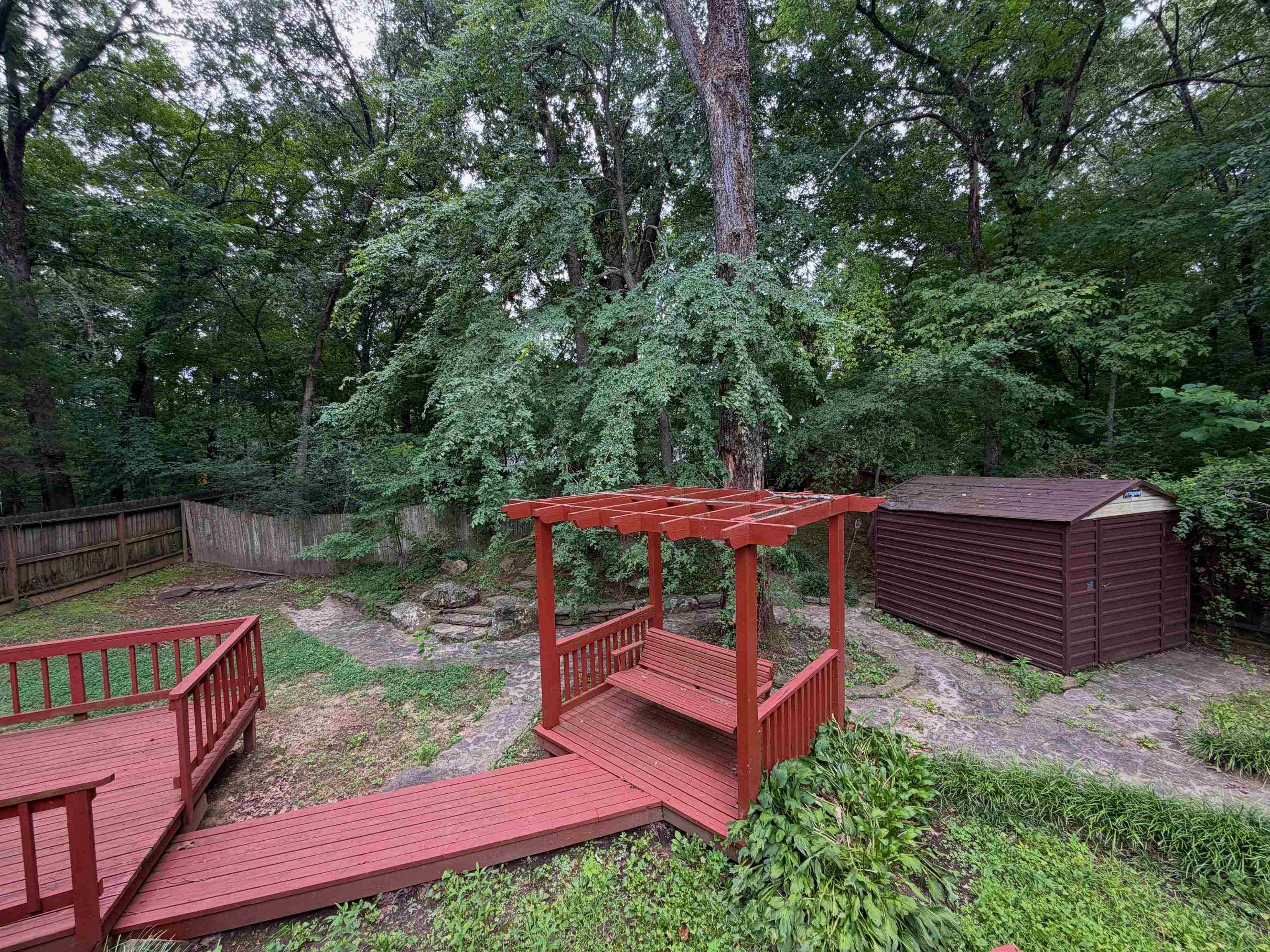 2249 Easton Dr Property Photo 28