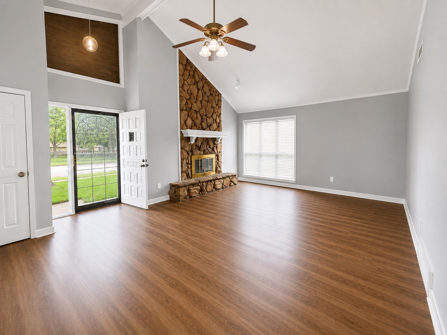 7139 Hillshire Dr Property Photo 3
