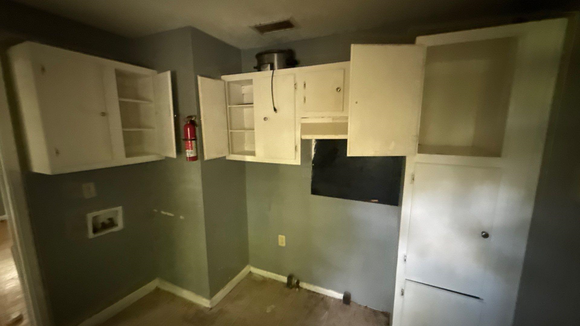 5425 Lochinvar Dr Property Photo 2