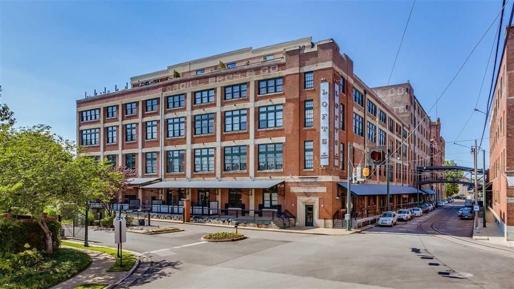 505 Tennessee St 424 Property Photo 2