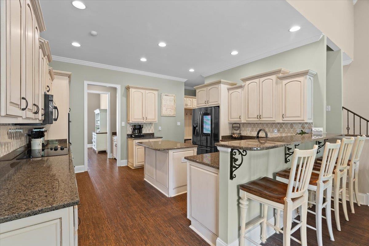 600 Woodsedge Dr Property Photo 10