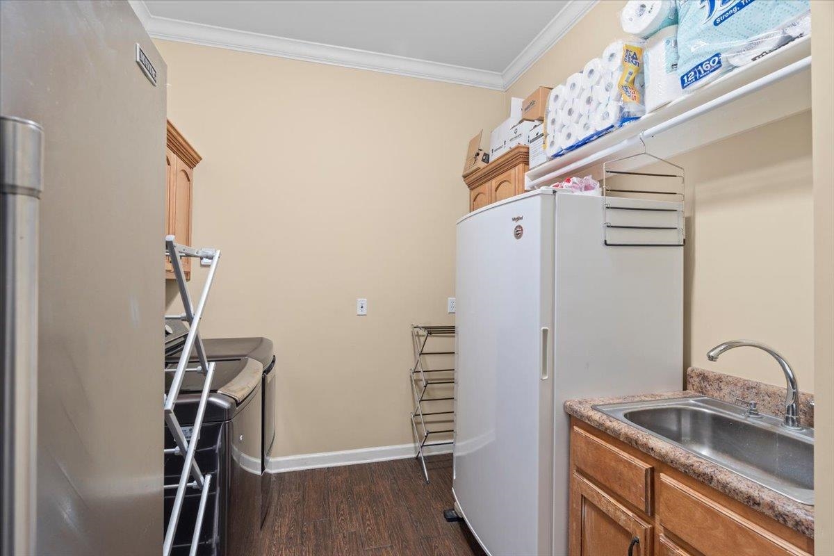 600 Woodsedge Dr Property Photo 28