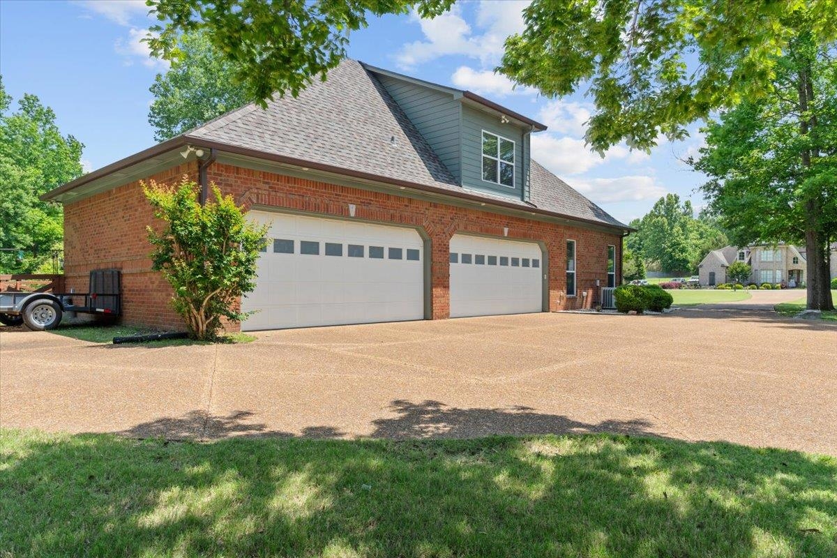 600 Woodsedge Dr Property Photo 34