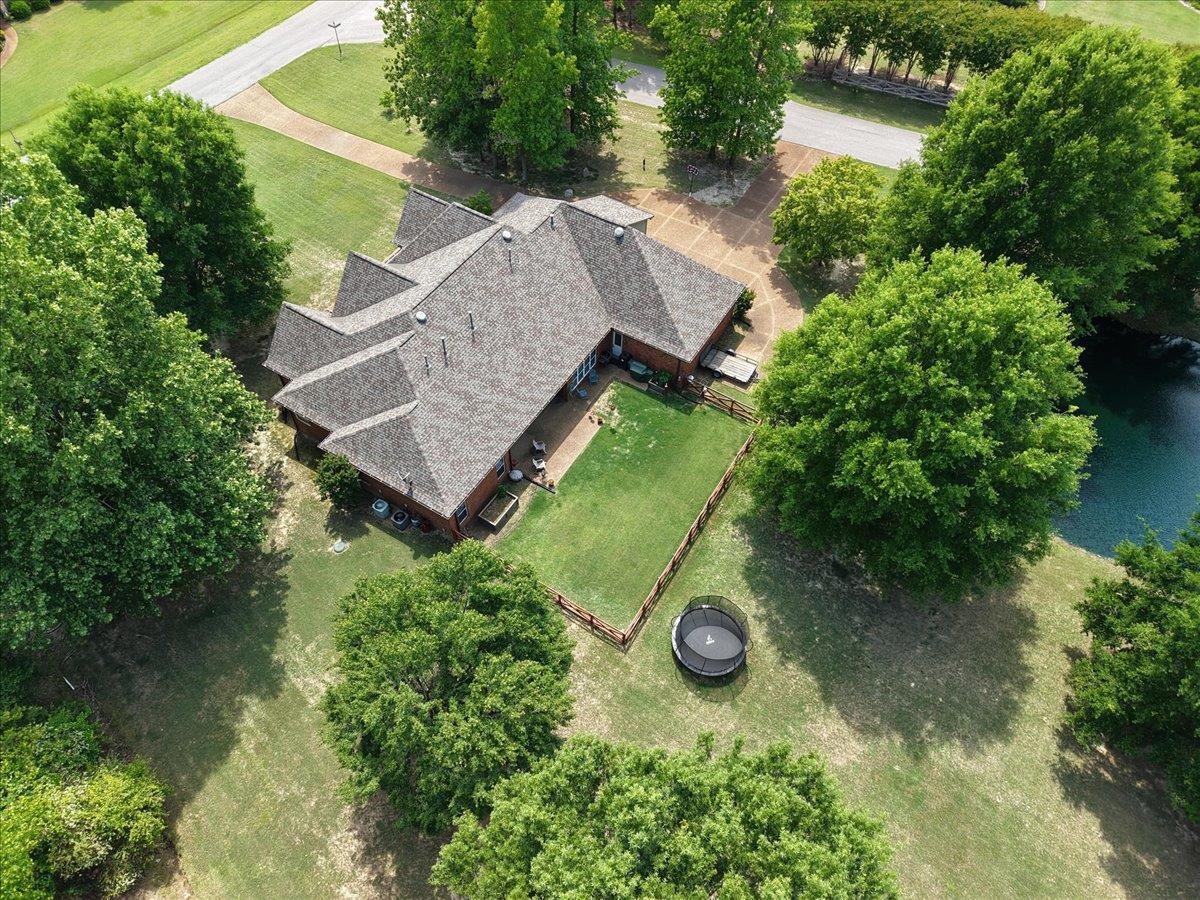 600 Woodsedge Dr Property Photo 37