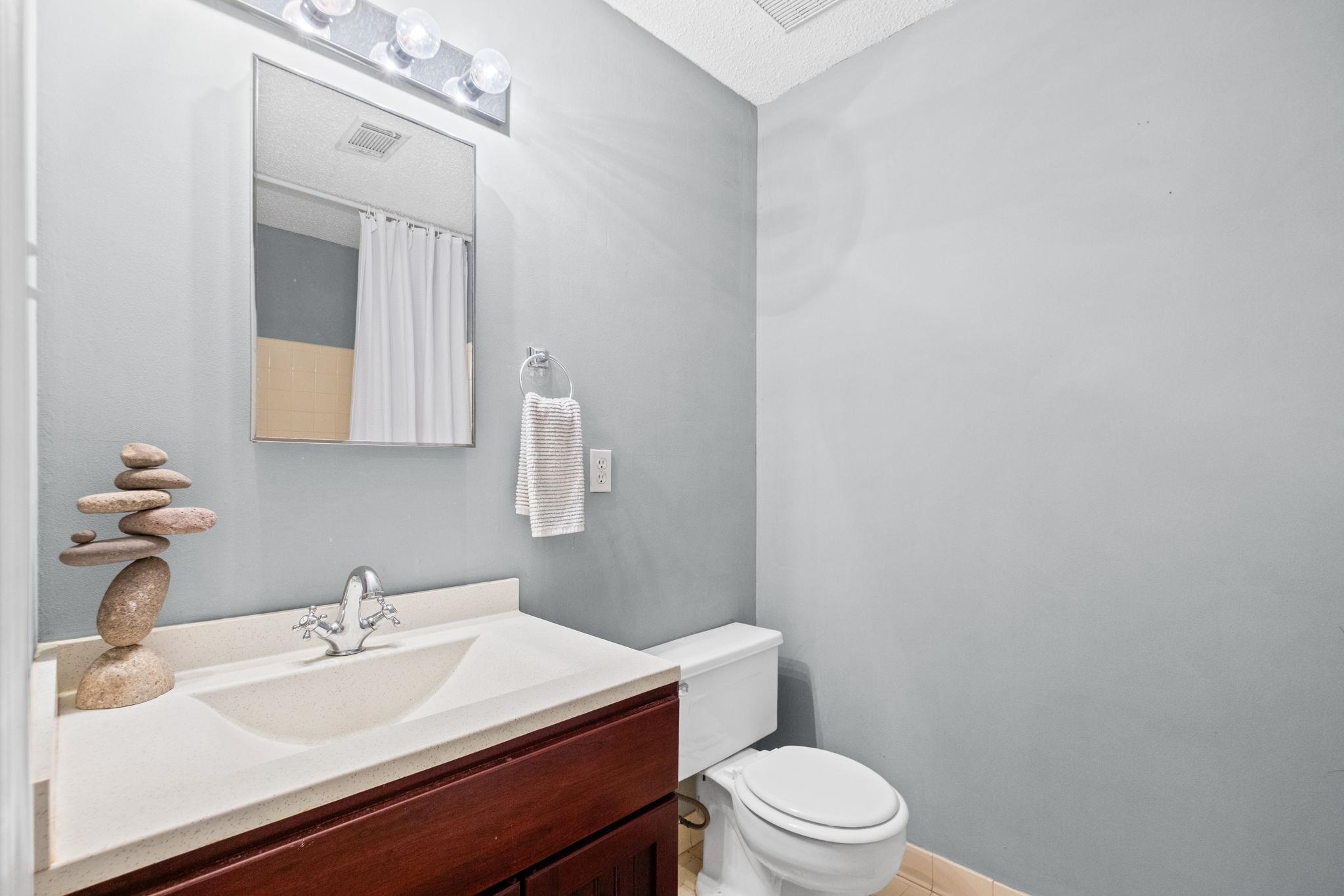 316 N Highland St 316 Property Photo 24