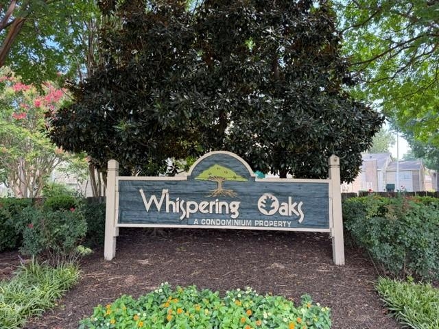 6692 Whispering Oak Pl 2 Property Photo 2