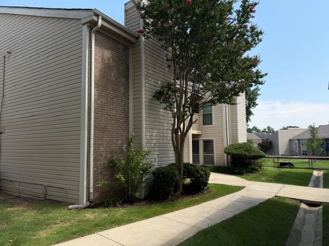 6692 Whispering Oak Pl 2 Property Photo 3