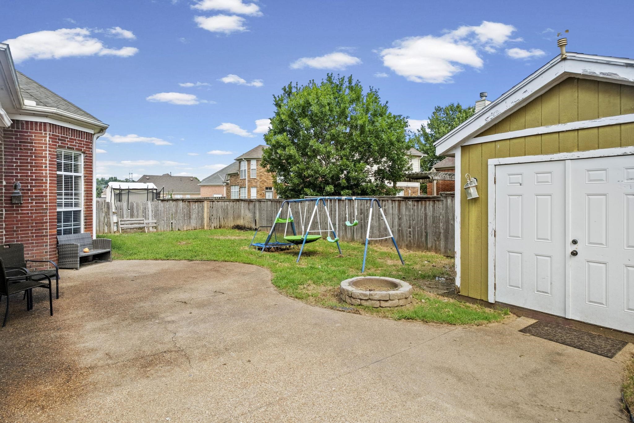 8224 Blue Lagoon Dr Property Photo 31