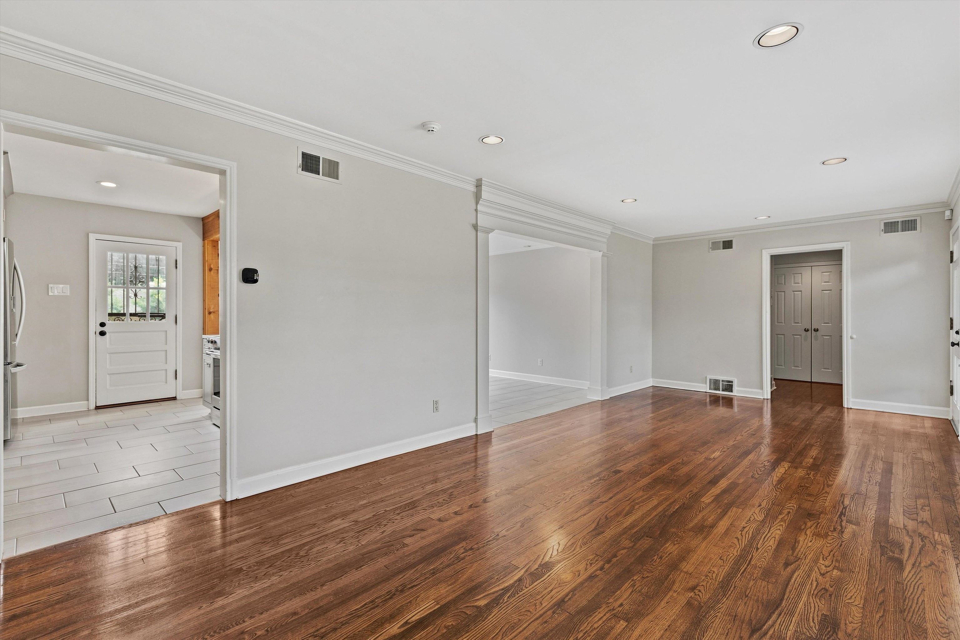 3815 Cardinal Ave Property Photo 5