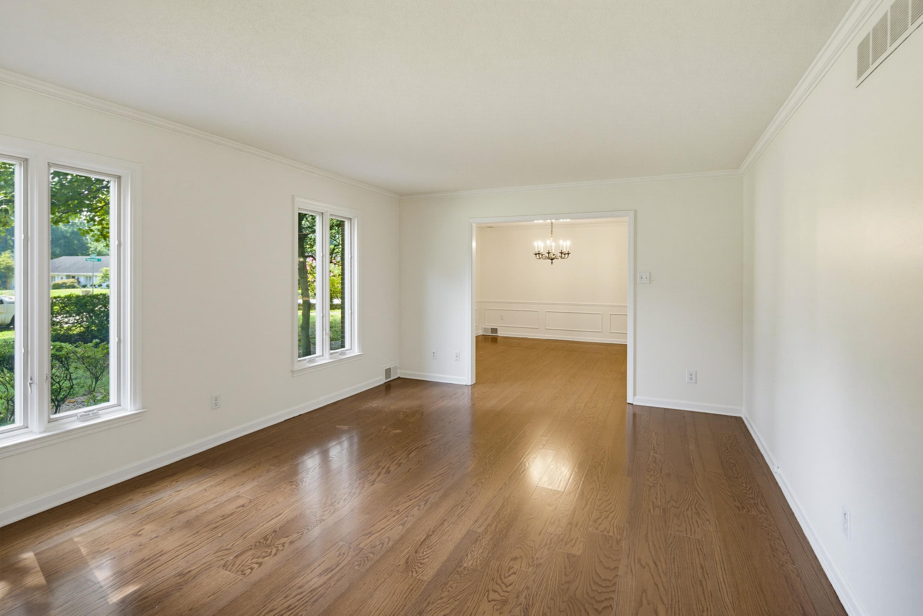2209 Thornwood Ln Property Photo 6